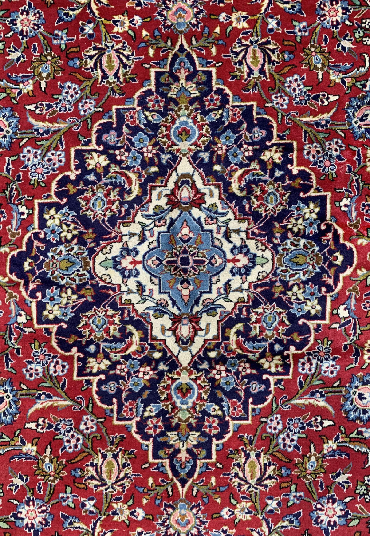 Detail c: Keschan, Persien, ca. 50 Jahre, Wolle auf Baumwolle, ca. 407 x 300 cm, EHZ: 1-2