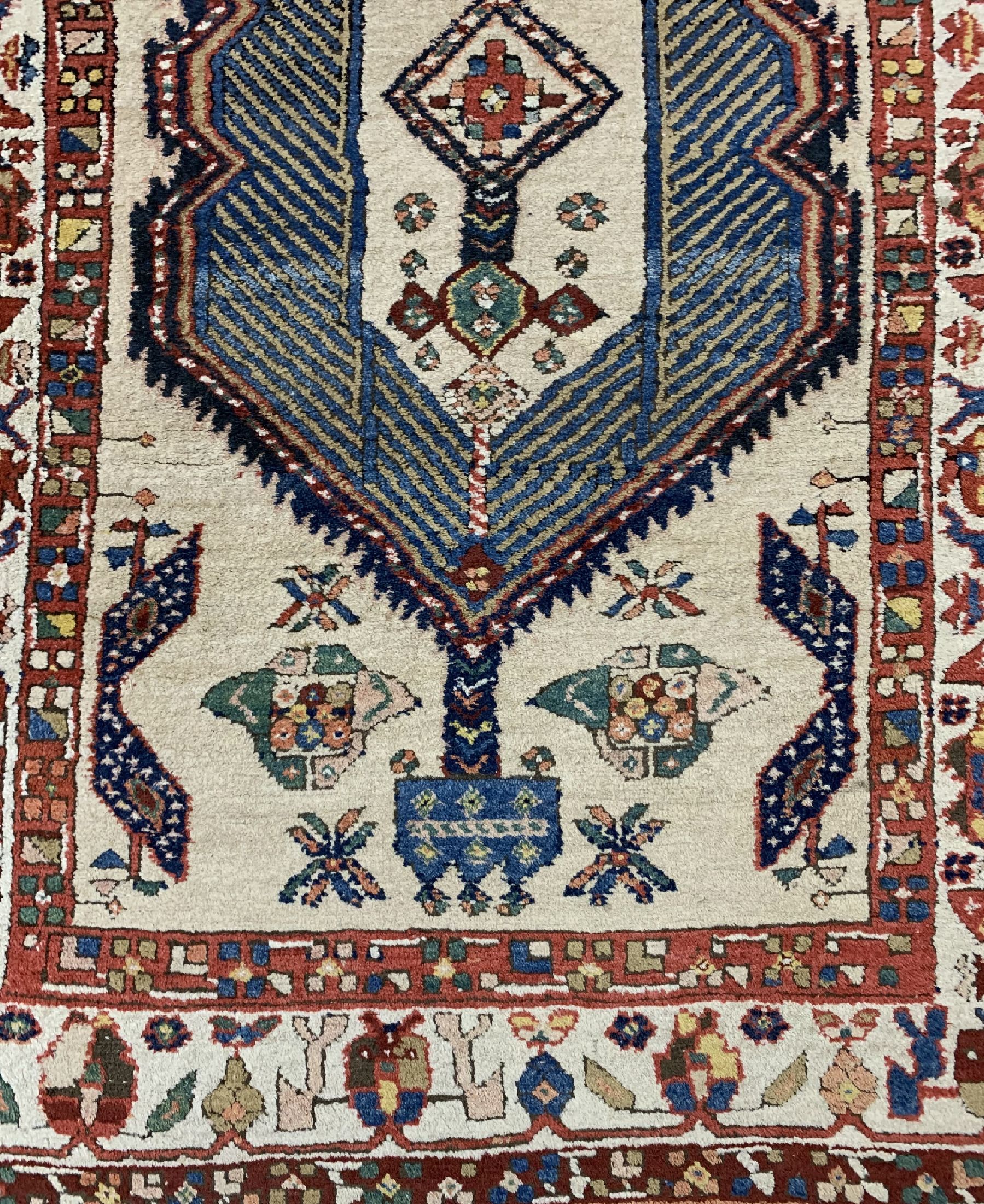 Detail b: Antiker Sarab, Persien, um 1900 , Wolle auf Wolle, ca. 265 x 114 cm, EHZ: 2