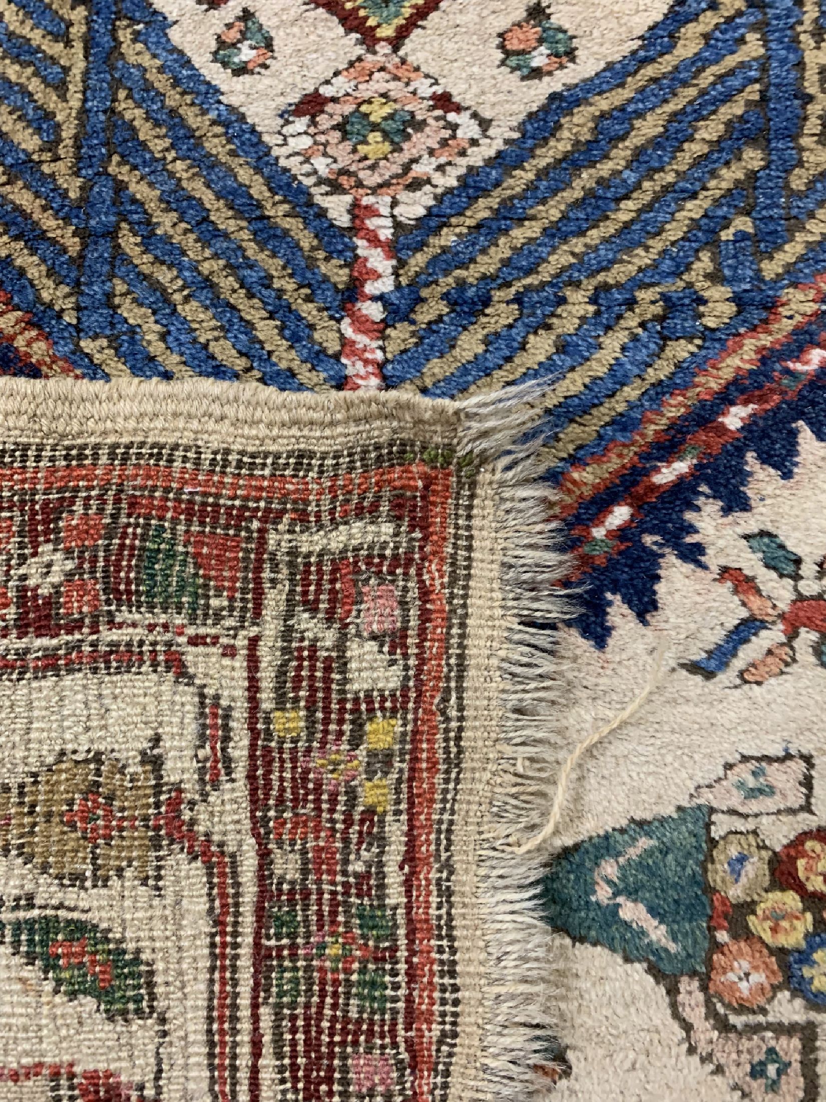 Detail e: Antiker Sarab, Persien, um 1900 , Wolle auf Wolle, ca. 265 x 114 cm, EHZ: 2