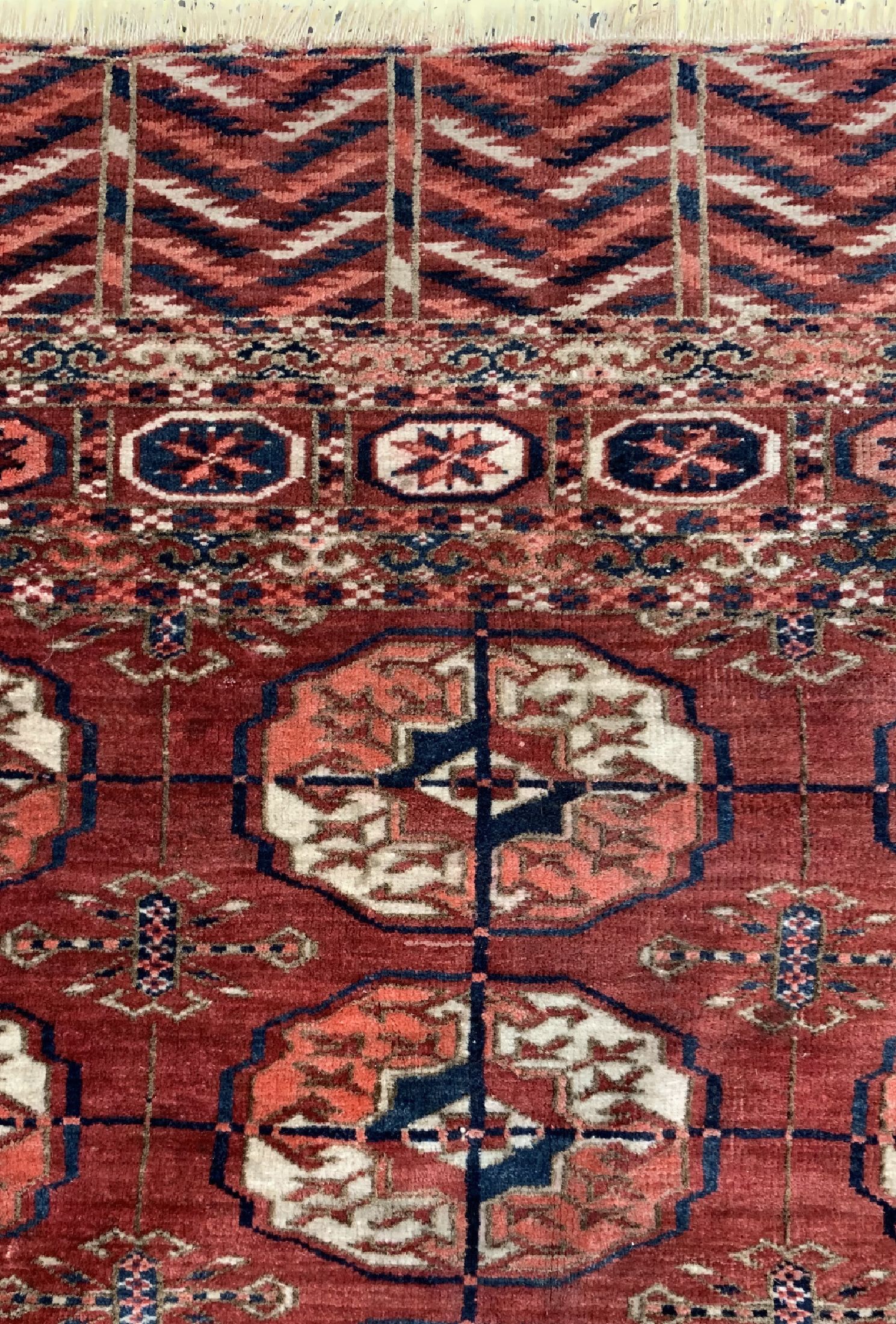 Detail c: Antiker Tekke Herdteppich, Turkmenistan, 19.Jhd, Wolle auf Wolle, ca. 122 x 126 cm, EHZ: 3