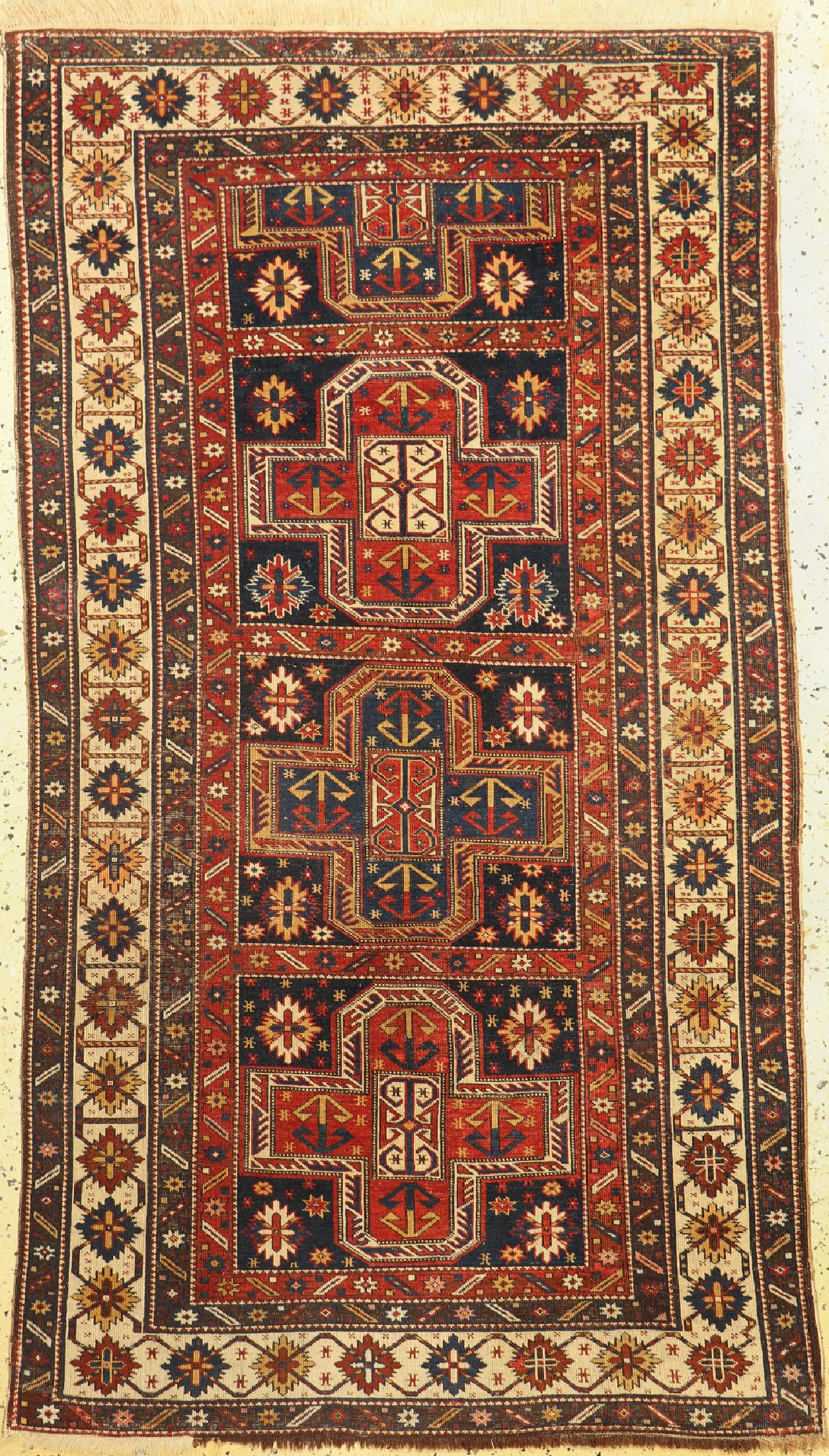Antiker Schirwan, Kaukasus, 19.Jhd, Wolle auf Wolle, ca. 210 x 120 cm, EHZ: 2, (Restauriert)