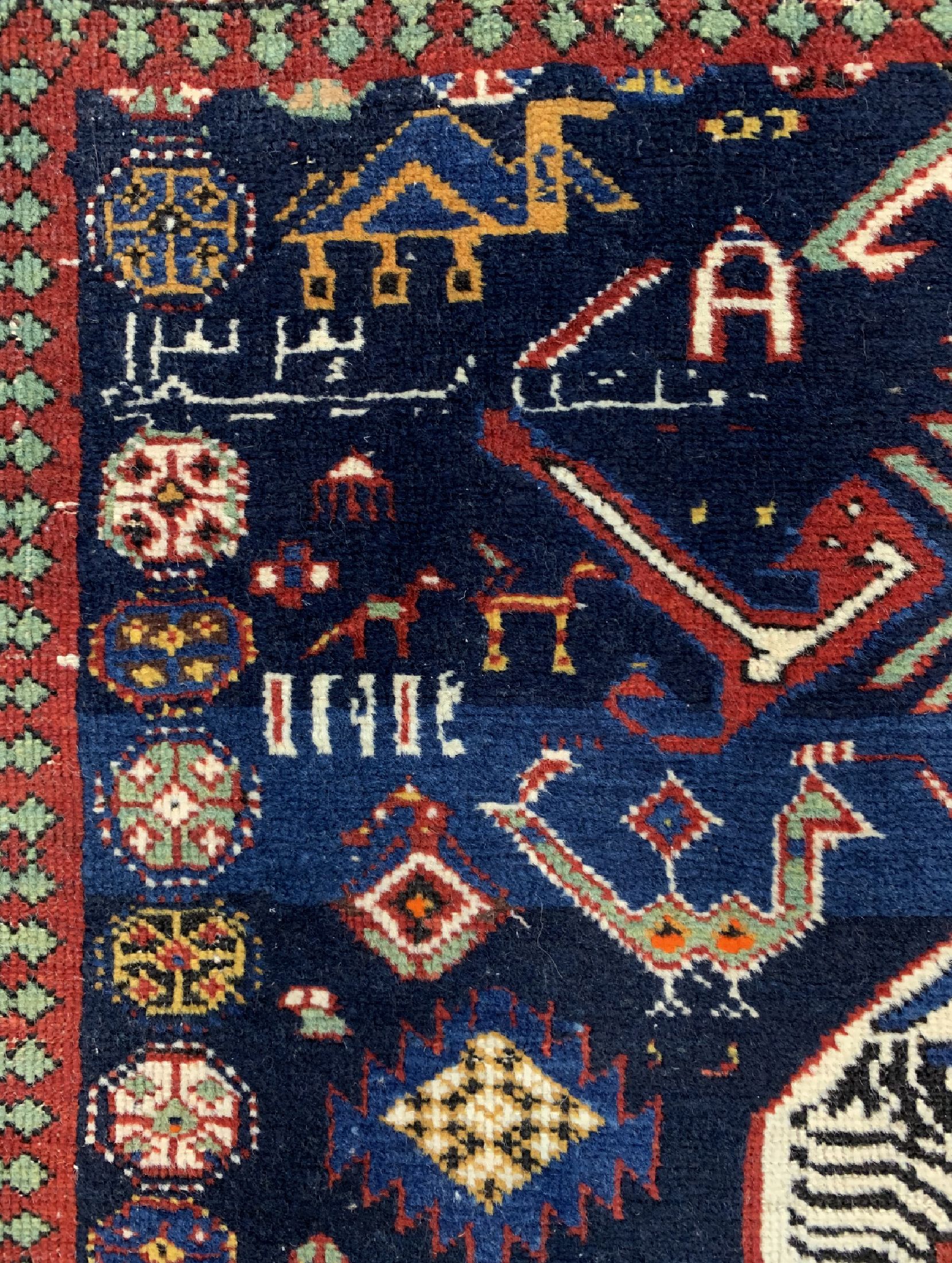 Detail c: Antiker Schirwan, Kaukasus, datiert 1330(1909), Wolle auf Wolle, ca. 162 x 115 cm,EHZ: 2