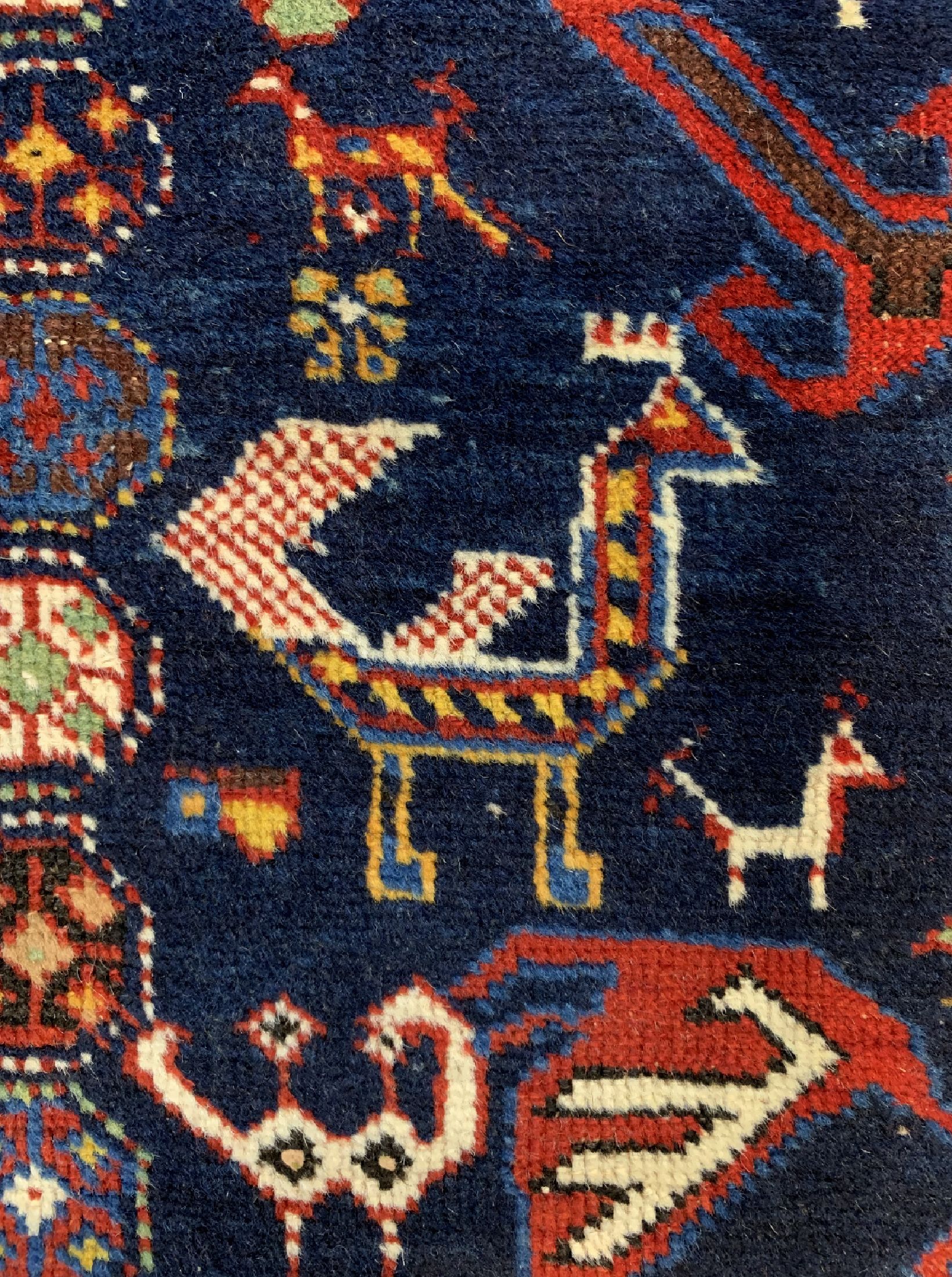 Detail e: Antiker Schirwan, Kaukasus, datiert 1330(1909), Wolle auf Wolle, ca. 162 x 115 cm,EHZ: 2