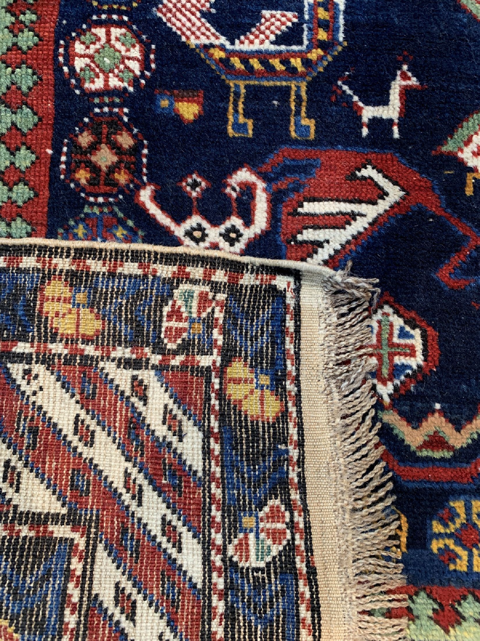 Detail g: Antiker Schirwan, Kaukasus, datiert 1330(1909), Wolle auf Wolle, ca. 162 x 115 cm,EHZ: 2