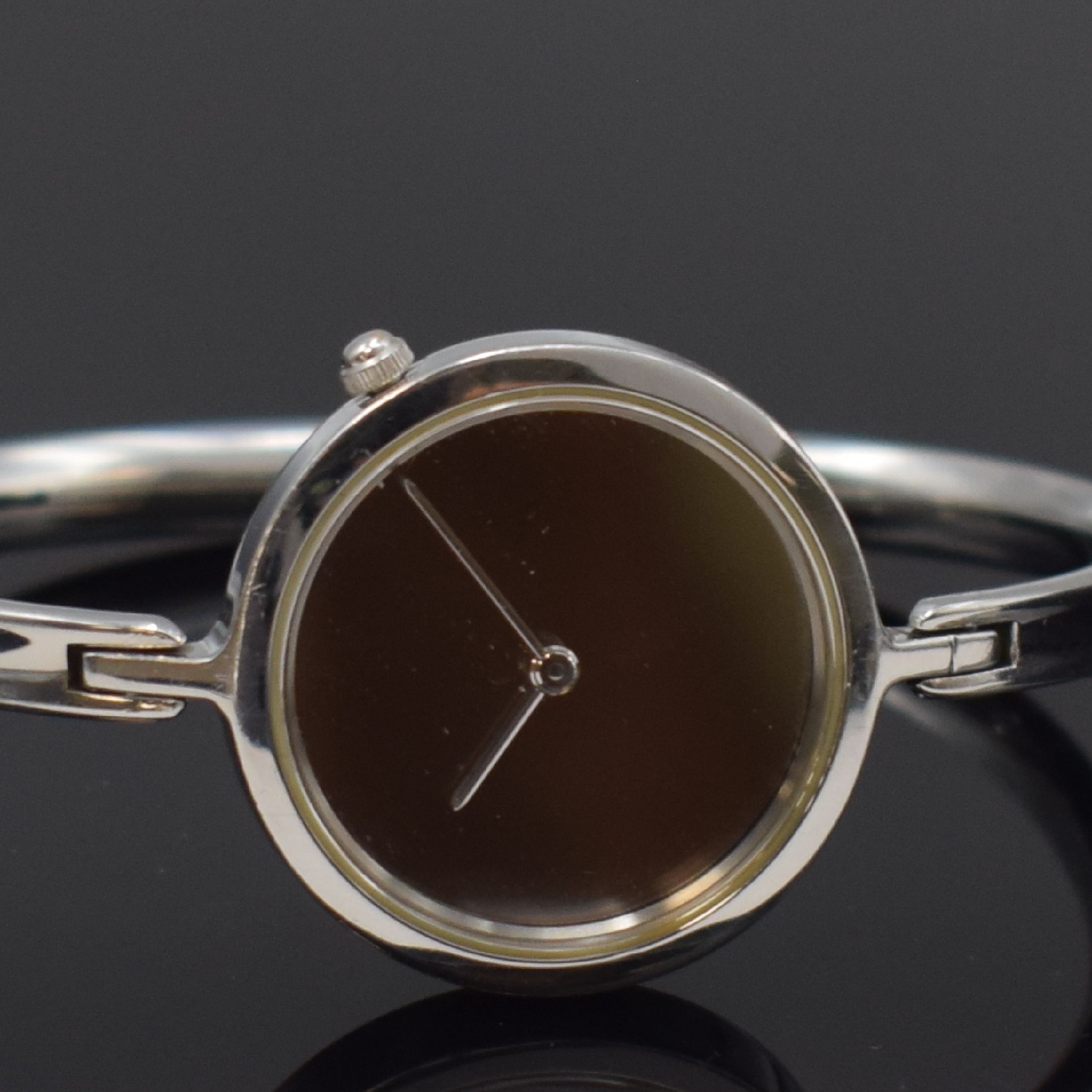 Detail b: GEORG JENSEN Designerarmbanduhr in Stahl Referenz 337, Dänemark um 2000, quarz, Monocoque-Geh. 4-fach verschr., Spiegelzifferblatt m. silb. Zeiger, ...