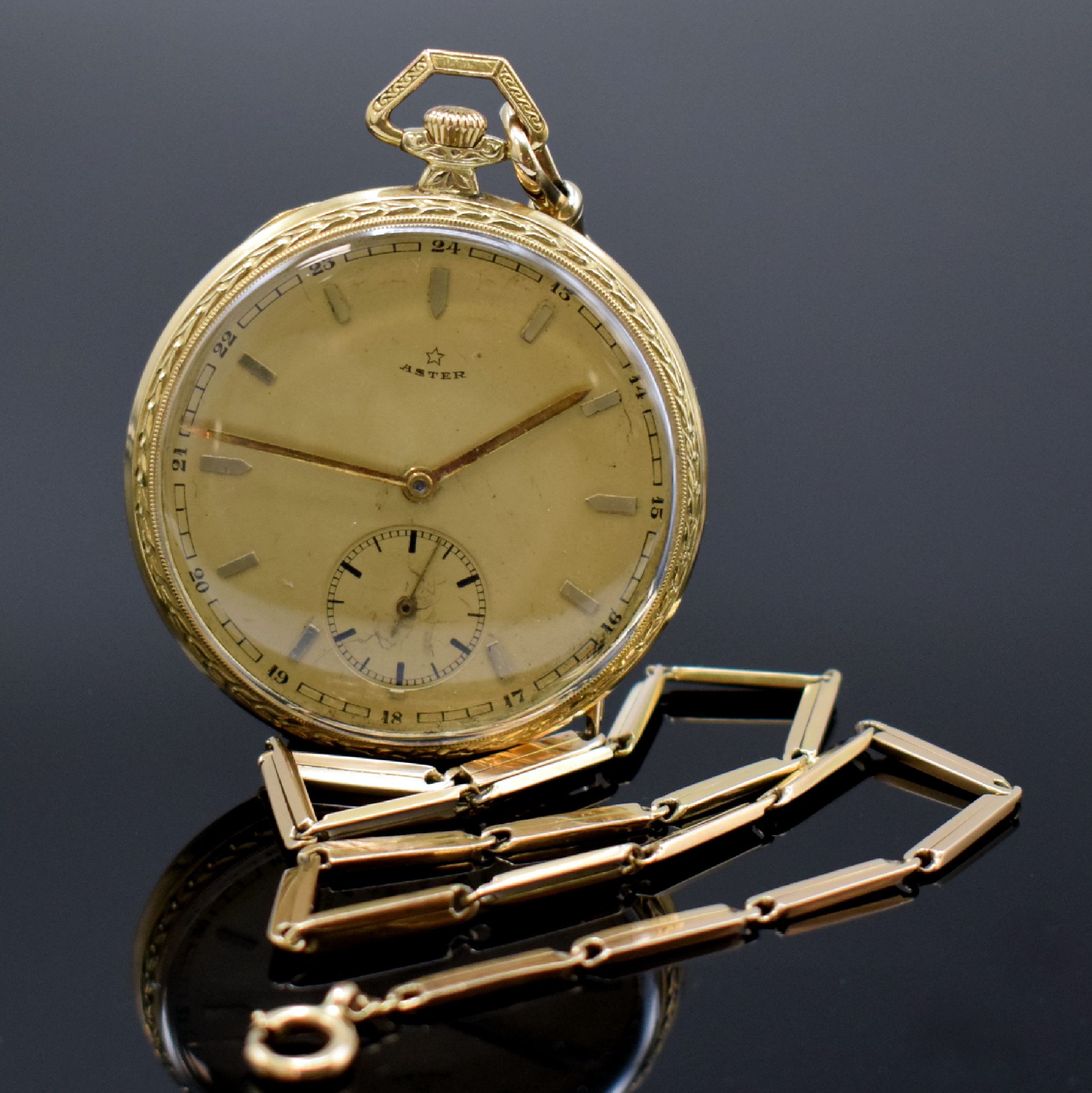 ASTER offene Taschenuhr in GG 585/000 mit Kette in RoseG 585/000, Schweiz um 1925, grav. Gehäuse, Metallcuvette, Metallzifferbl. m. aufges. ...