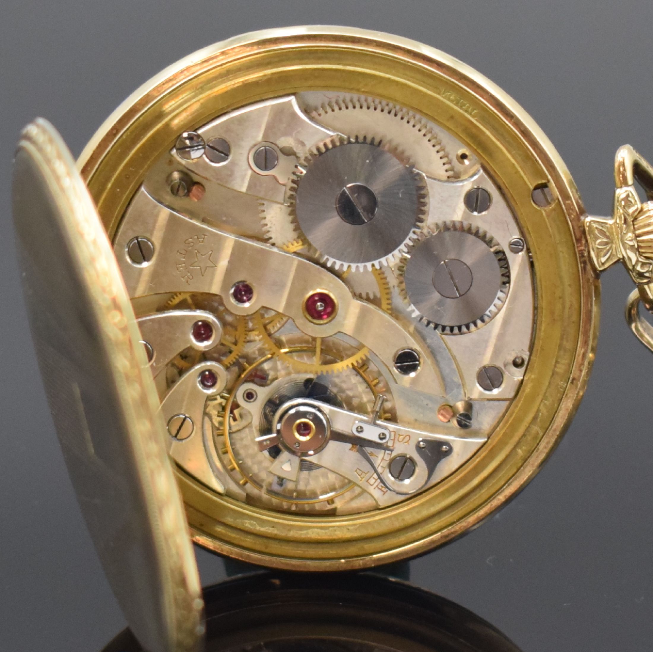 Detail c: ASTER offene Taschenuhr in GG 585/000 mit Kette in RoseG 585/000, Schweiz um 1925, grav. Gehäuse, Metallcuvette, Metallzifferbl. m. aufges. ...