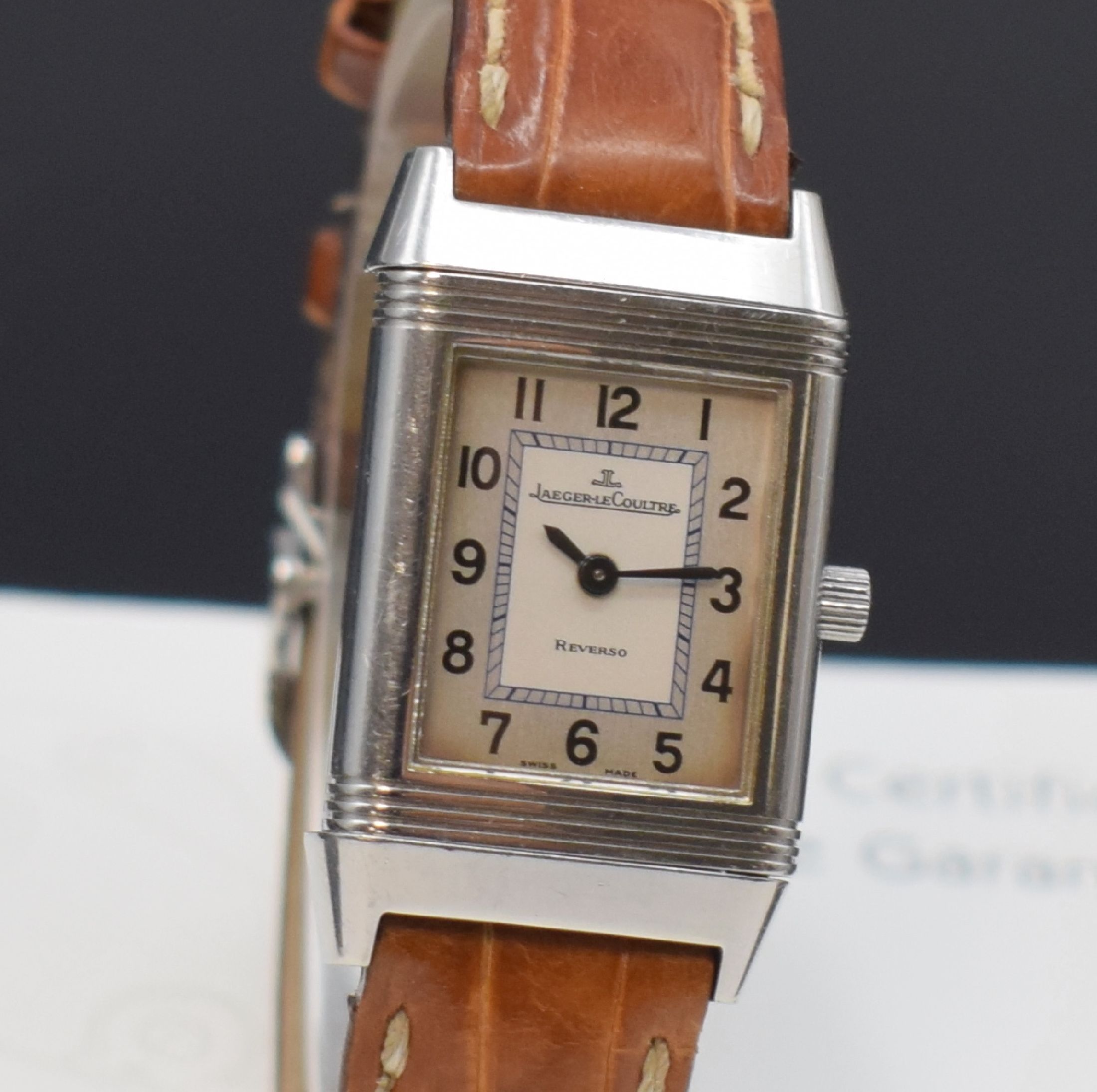Detail a: Jaeger-LeCoultre Reverso Damenarmbanduhr Referenz Q2608410, Schweiz um 2005, Handaufzug, Edelstahl Wendegehäuse, silb. Zifferbl. m. arab. Zahlen ...