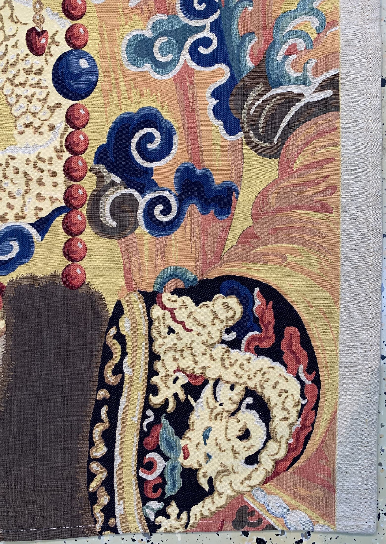Detail c: Ahnenbild, maschinen gewebt, England, ca. 40 Jahre, Baumwolle, ca. 300 x 140 cm, EHZ: 1