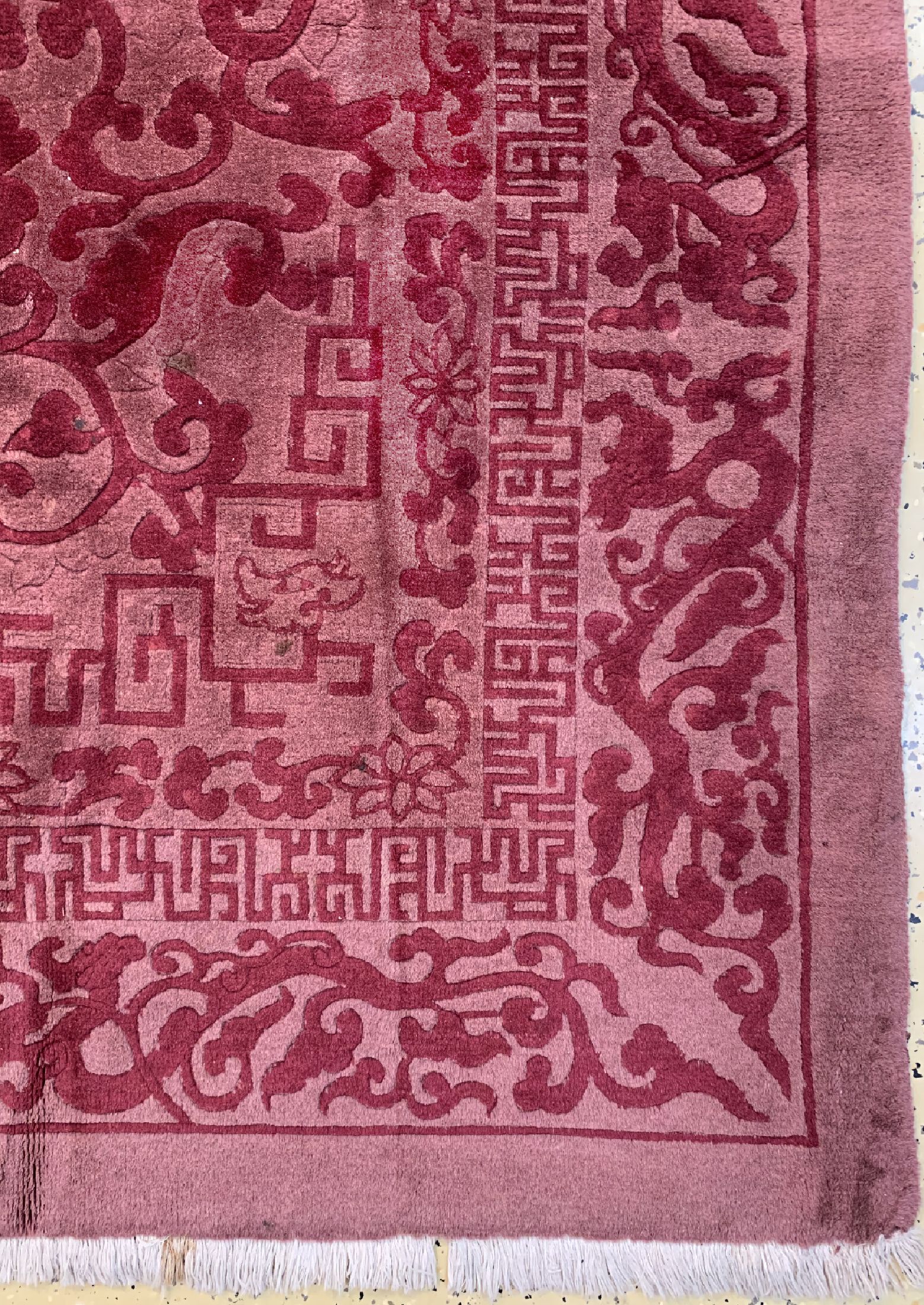 Detail a: Aubusson Teppich, China, um 1960, Wolle aufBaumwolle, ca. 300 x 250 cm, EHZ: 2, (stark verschmutzt)