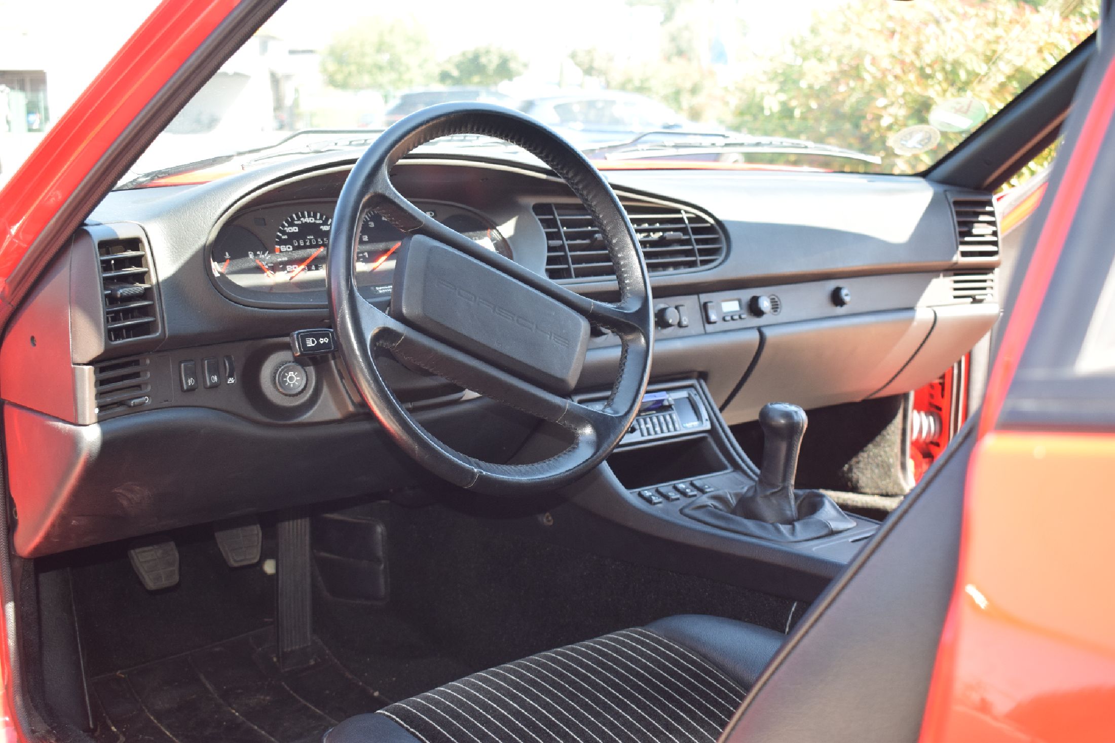 Detail f: Porsche 944 S2, Fahrgestellnummer: WPOZZZ94ZKN404367, EZ 07/1989, aus 3. Hand (2. und 3. Ehepartner), Laufleistung ca. 62.060 km, HU 05/2023 ...