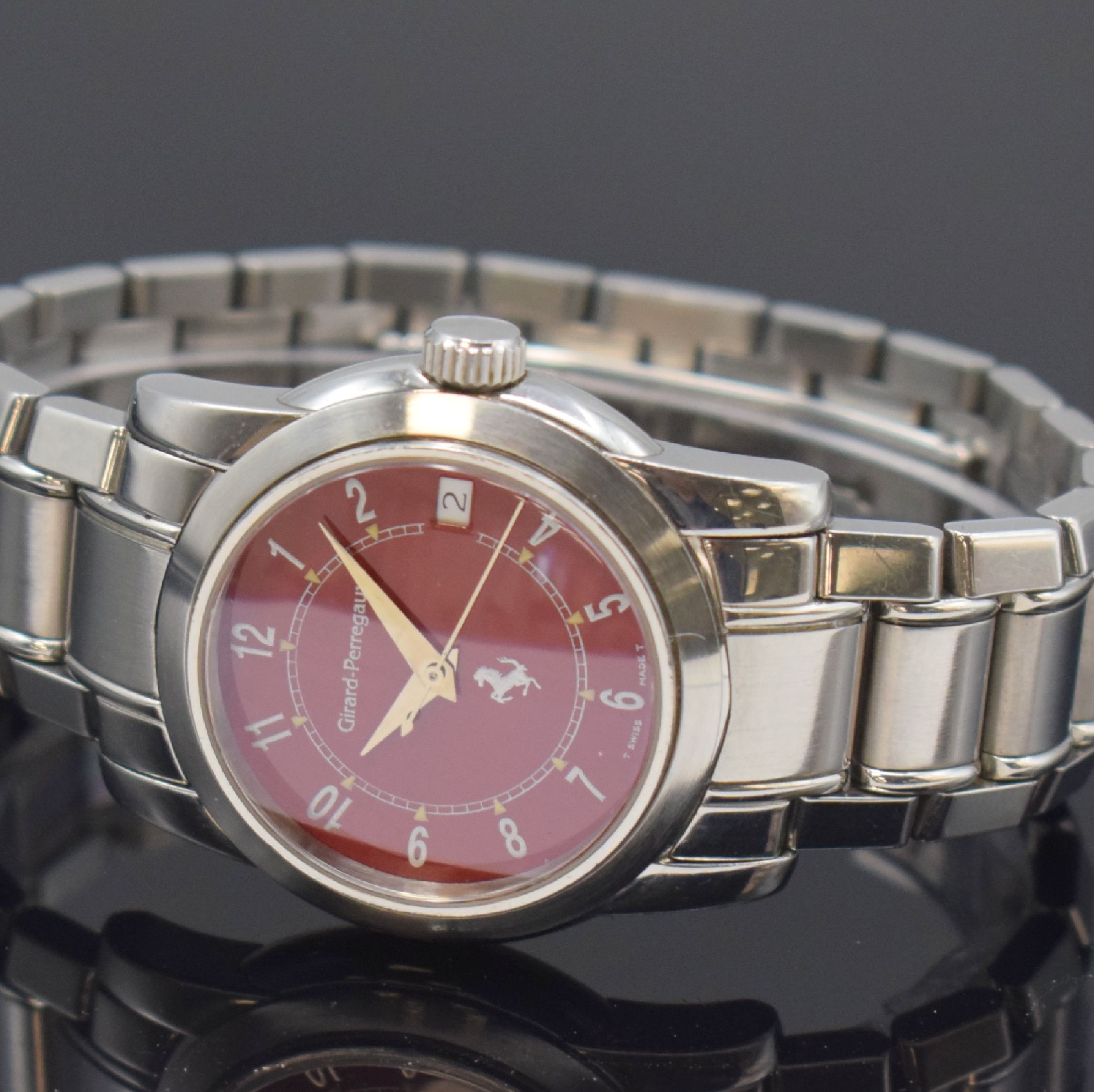 Detail b: GIRARD PERREGAUX für FERRARI Armbanduhr in Stahl/Stahlband Referenz 8025, Schweiz um 2000, Automatik, 6-fach verschr. Geh., rotes Zifferbl. m. ...