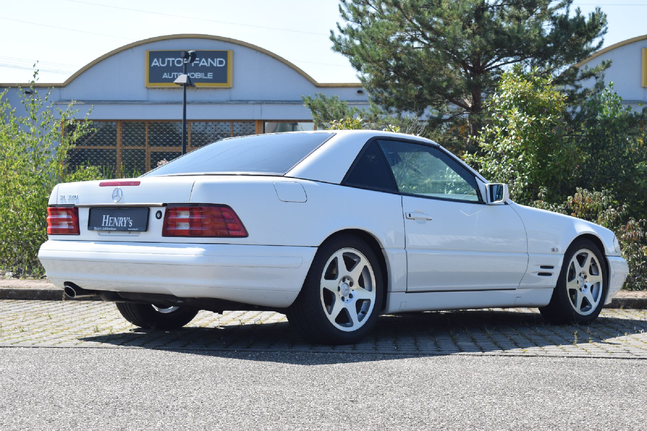 Detail b: Mercedes SL 320, Fahrgestellnummer: WDB1290631F157051, EZ 09/1997, Laufleistung ca. 79.000 km abgelesen, Japan Re-Import - Vollabnahme für die ...