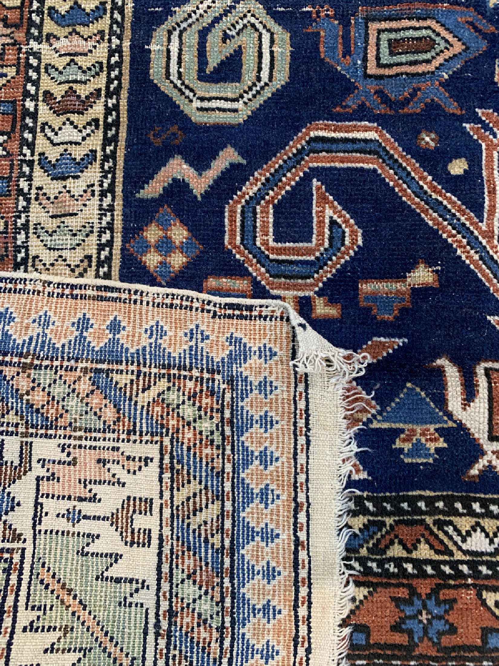Detail d: Antiker Kazak"Perpedil", Kaukasus, 19.Jhd, Wolle auf Wolle, ca. 166 x 120 cm, EHZ: 3