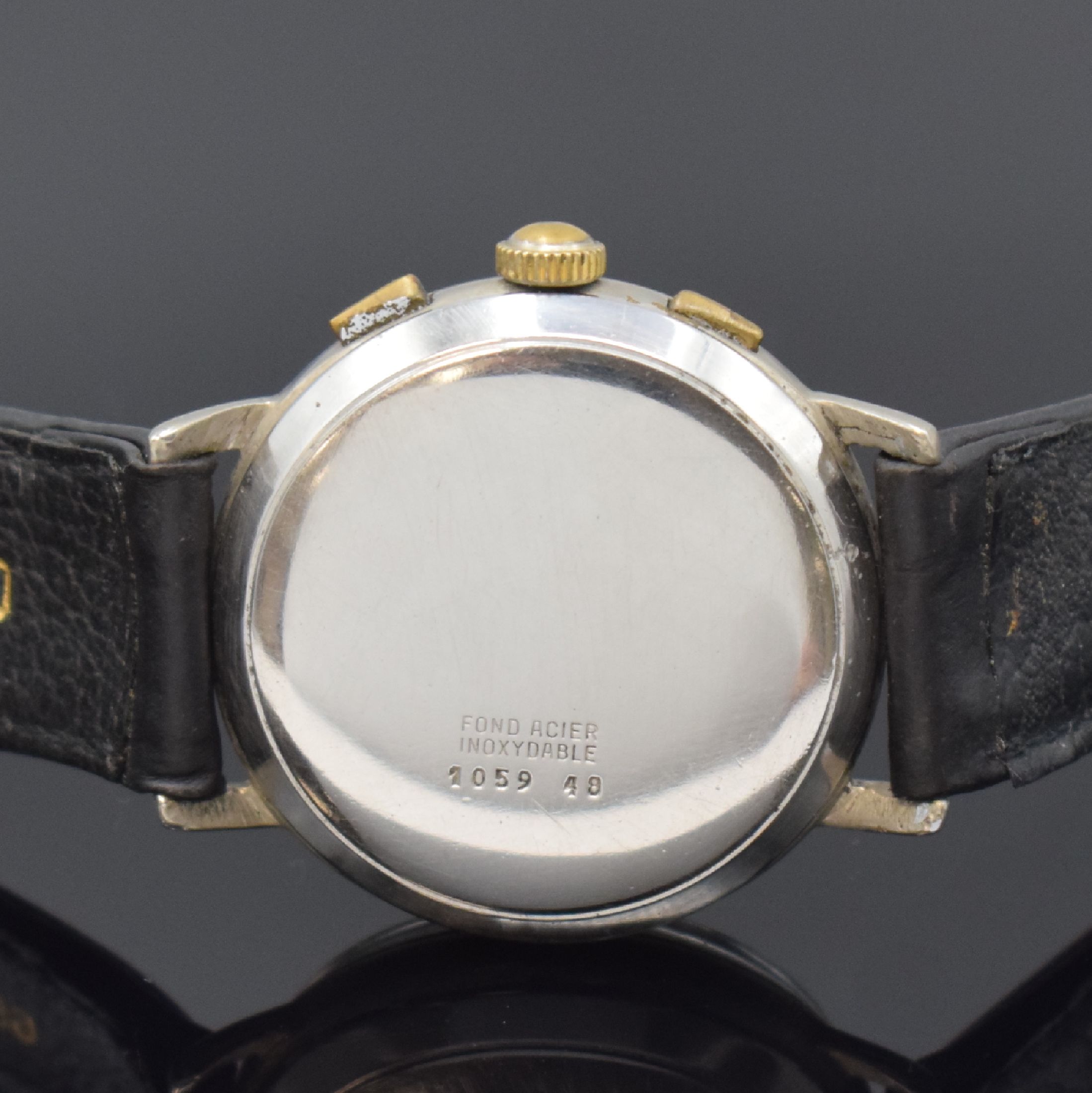 Detail c: ORATOR Armbandchronograph, Schweiz um 1950, Handaufzug, vern. Geh., gedr. Stahlboden, silb. Zifferbl. stark pat./fl., silb. Zeiger, vern. Werk Kal. ...