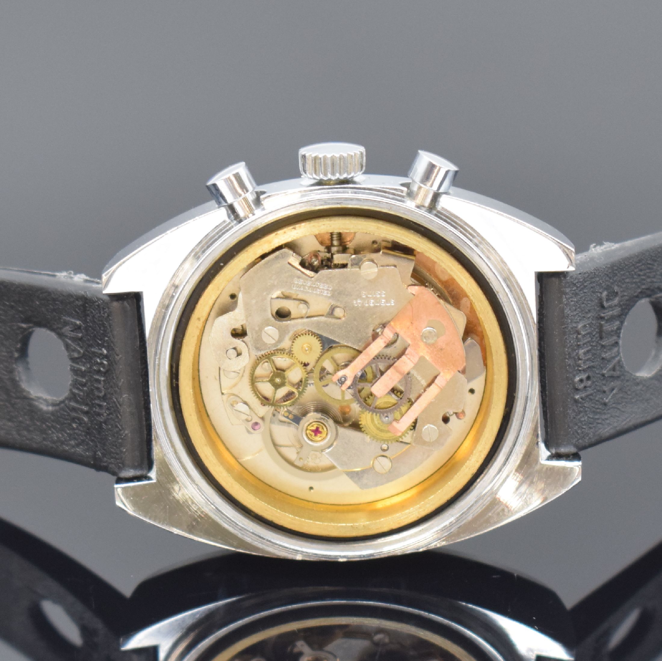 Detail d: LANCO Armbandchronograph, Schweiz um 1970, Handaufzug, verchromtes Geh. m. verschr. Stahlboden, silb. Zifferbl., schwarze Hilfsblätter, ...