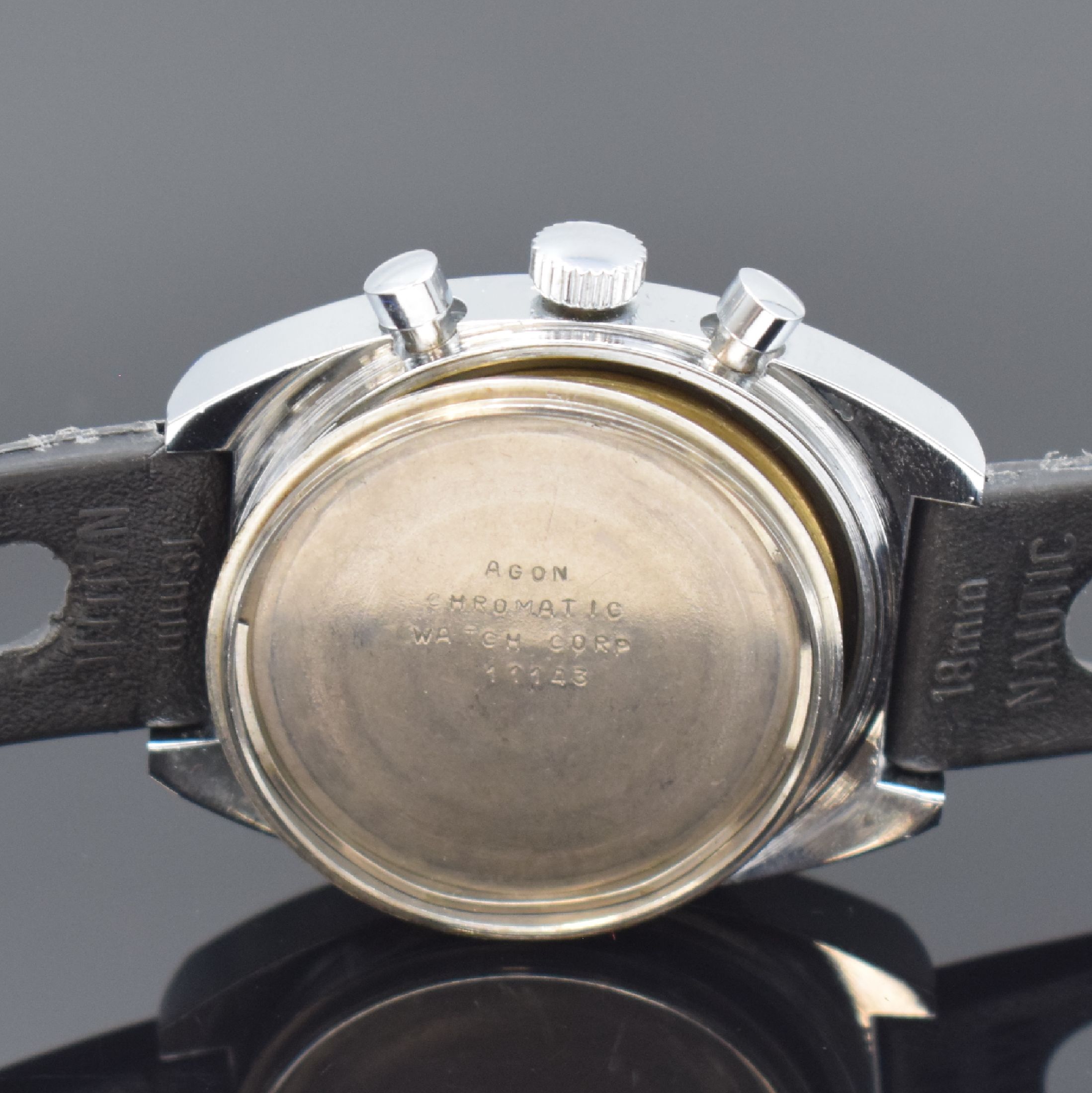 Detail e: LANCO Armbandchronograph, Schweiz um 1970, Handaufzug, verchromtes Geh. m. verschr. Stahlboden, silb. Zifferbl., schwarze Hilfsblätter, ...