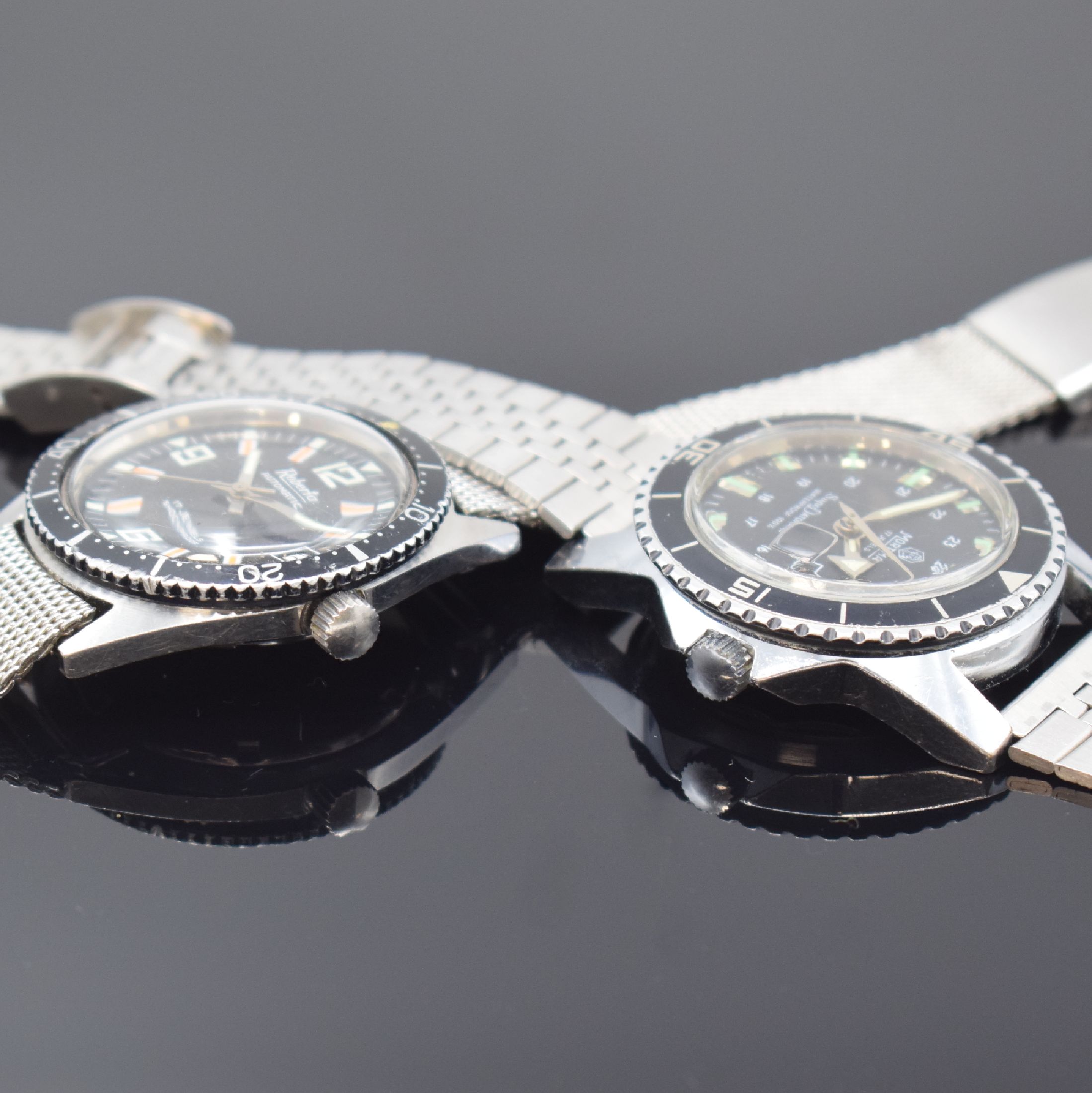 Detail a: 2 Sport-Armbanduhren mit Drehlünetten, um 1970, Automatik / Handaufzug, 1.) ROBERTA Automatic, verschr. Stahlgeh., schwarzes Glanz-Zifferbl., ...