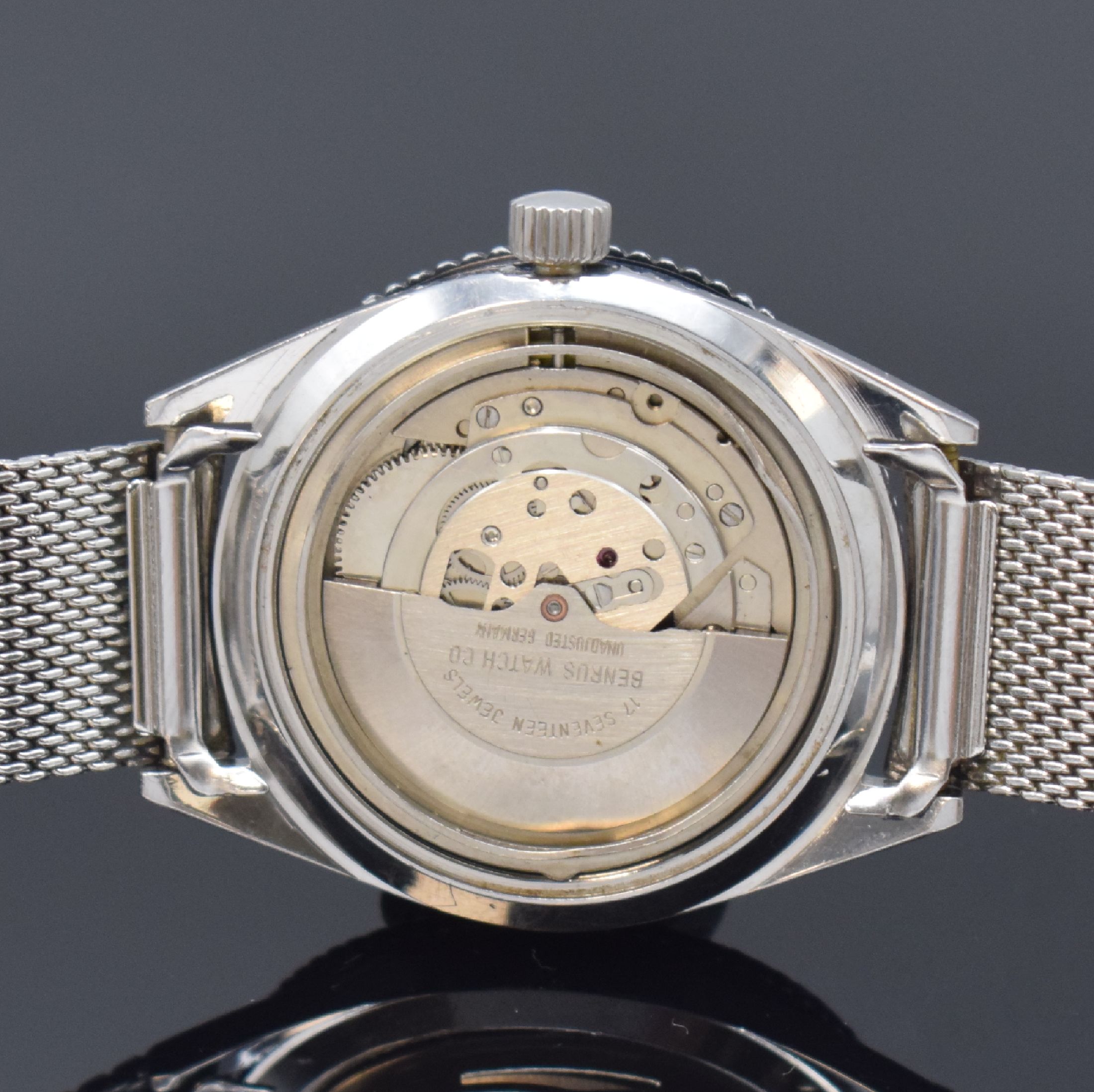 Detail c: 2 Sport-Armbanduhren mit Drehlünetten, um 1970, Automatik / Handaufzug, 1.) ROBERTA Automatic, verschr. Stahlgeh., schwarzes Glanz-Zifferbl., ...