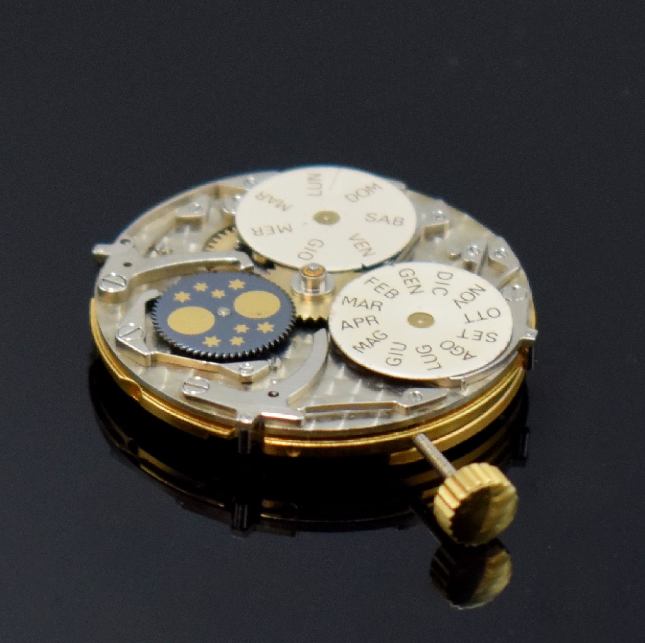 Detail b: OMEGA Werk Kaliber 715 mit Kalender, Schweiz um 1974, Automatik, verg., Streifenschliff, 24 St., 2 Adj., Feinreg., mit A-Welle, gehf., Nutzsp., ...