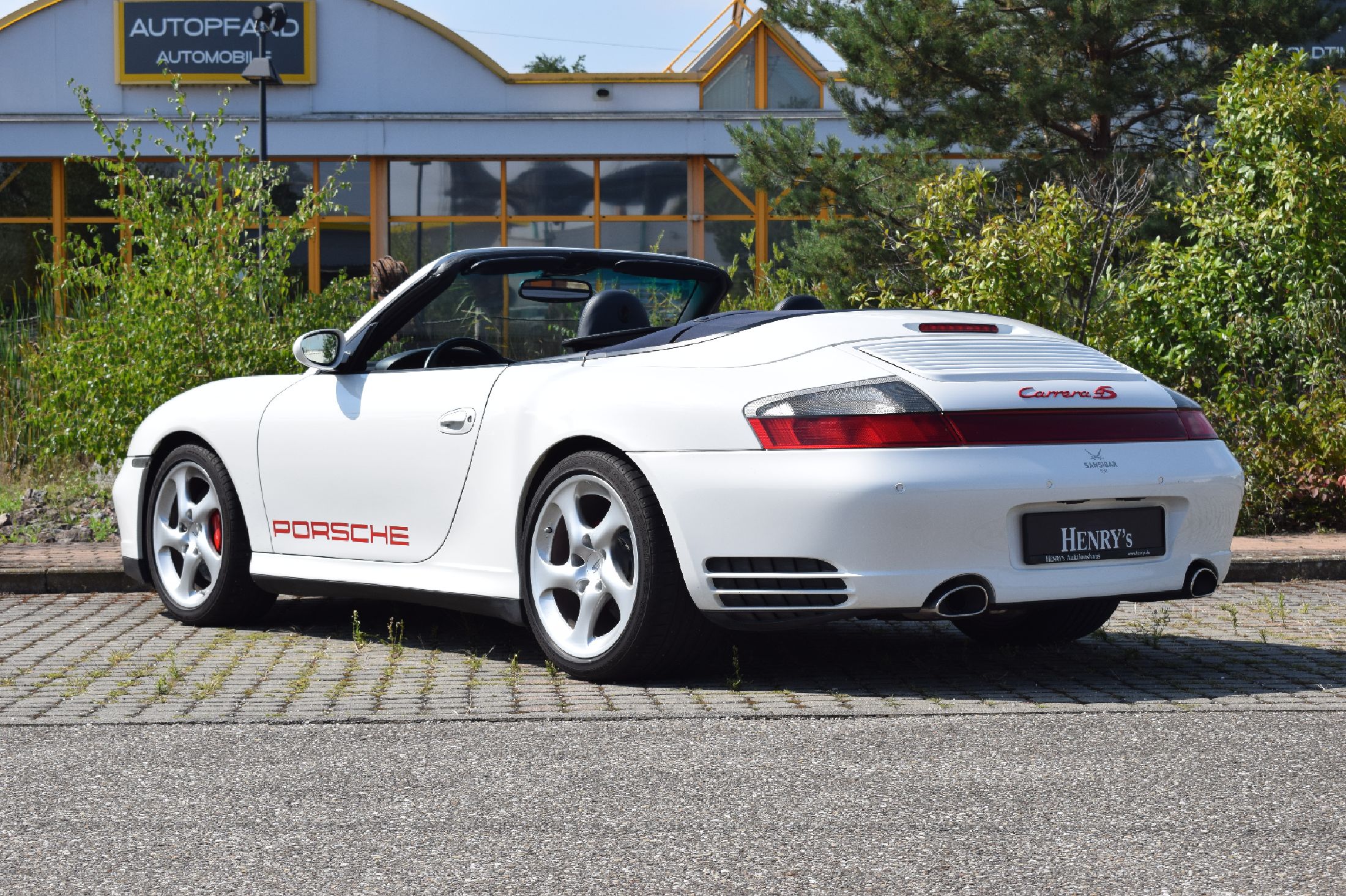 Detail d: Porsche 996 911 4S Cabriolet, Fahrgestellnummer: WPOZZZ99Z4S642312, EZ 03/2004, 2. Hand - Fahrzeug wurde im August 2005 vom aktuellen Halter erworben ...