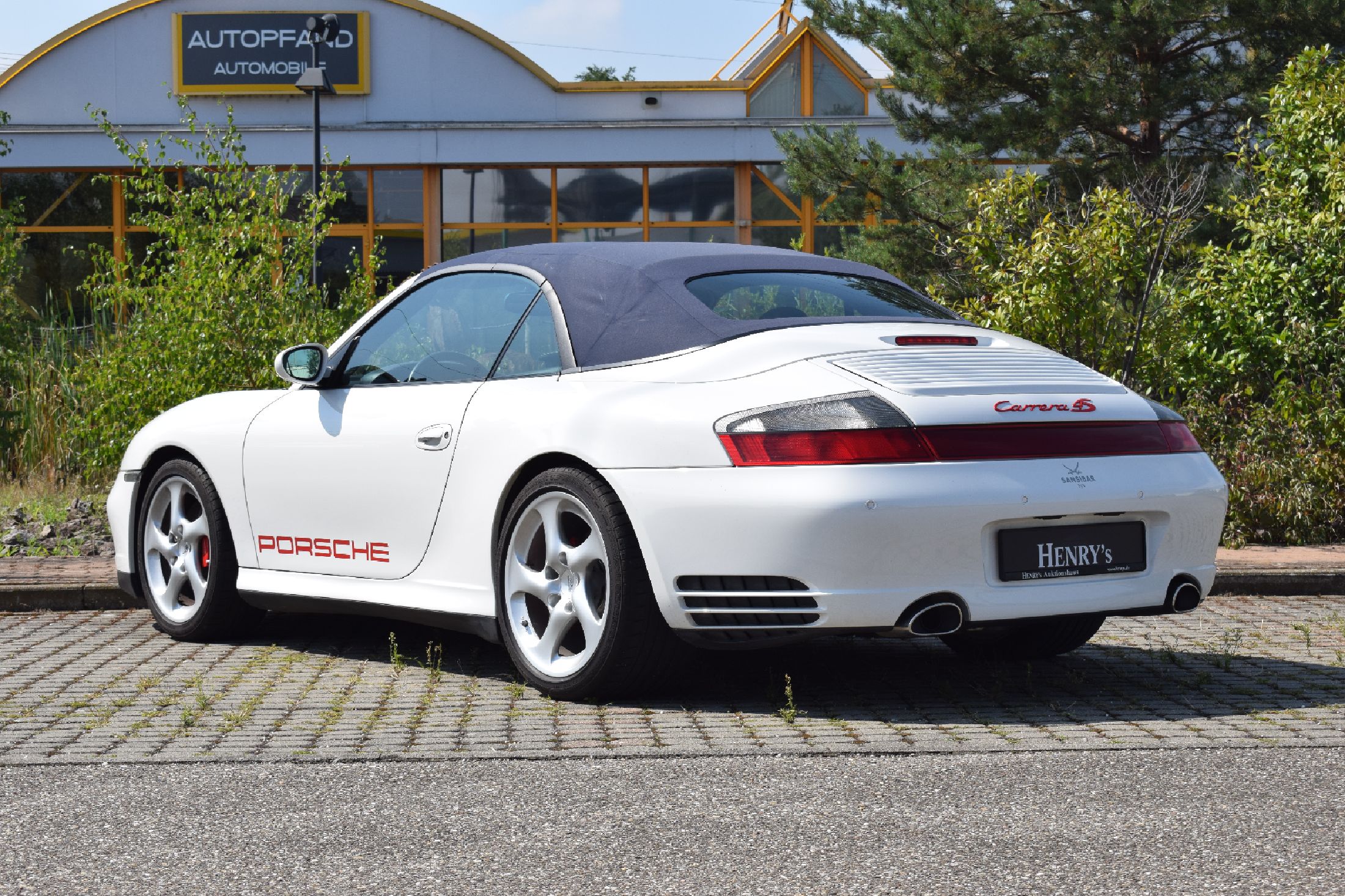 Detail e: Porsche 996 911 4S Cabriolet, Fahrgestellnummer: WPOZZZ99Z4S642312, EZ 03/2004, 2. Hand - Fahrzeug wurde im August 2005 vom aktuellen Halter erworben ...