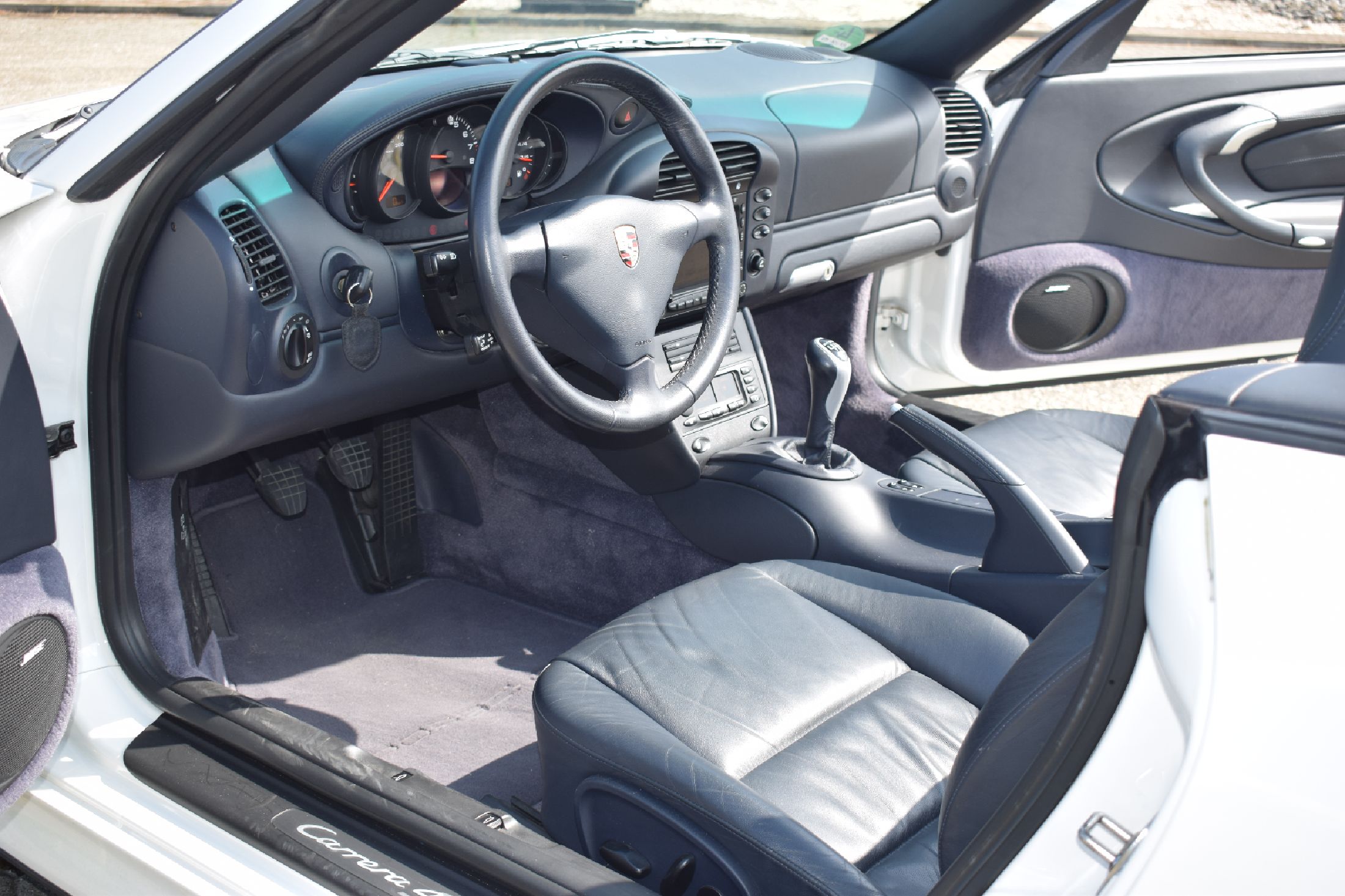 Detail j: Porsche 996 911 4S Cabriolet, Fahrgestellnummer: WPOZZZ99Z4S642312, EZ 03/2004, 2. Hand - Fahrzeug wurde im August 2005 vom aktuellen Halter erworben ...