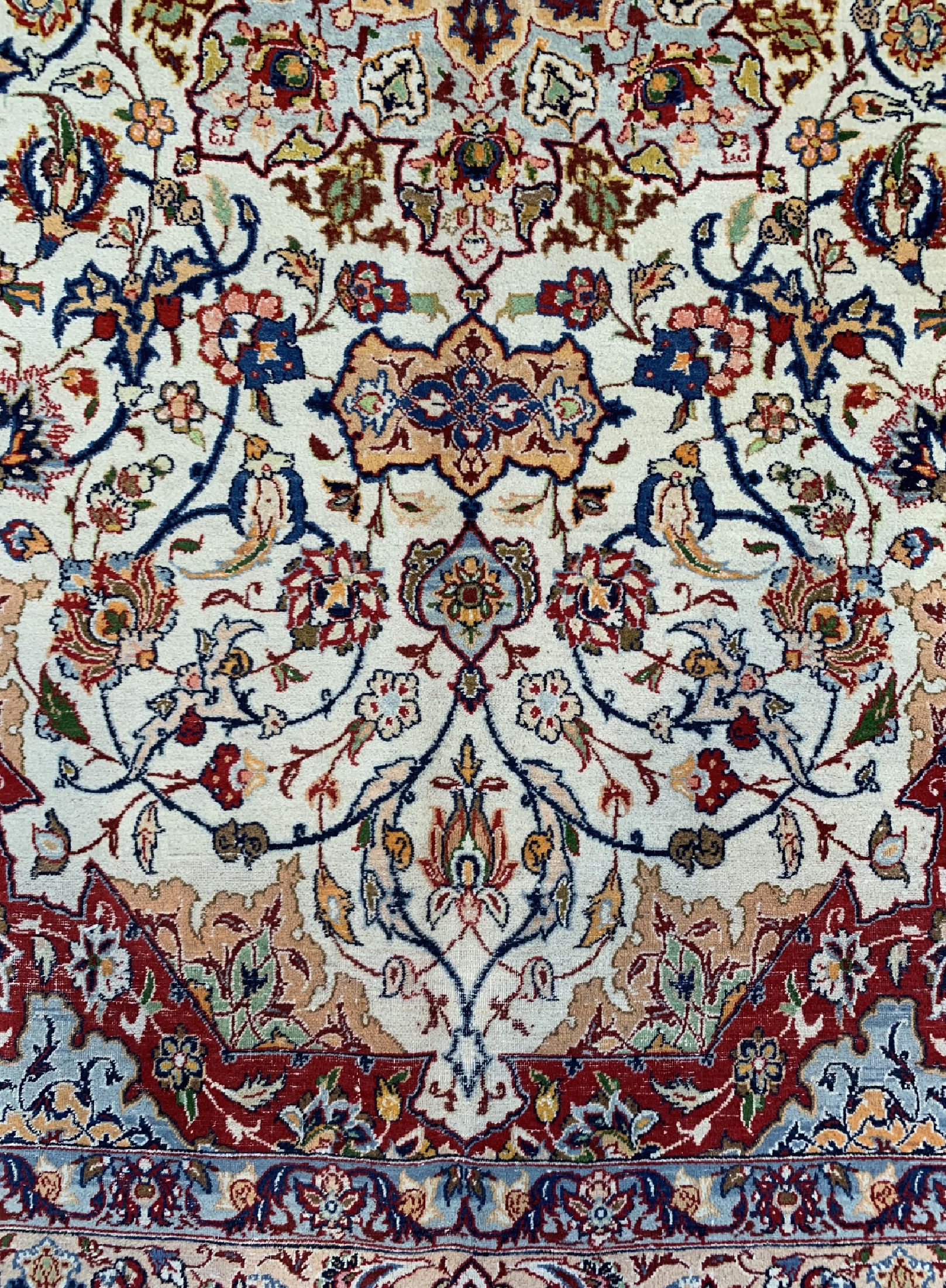 Detail b: Esfahan Najafabad, Persien, um 1960, Wolle auf Baumwolle, ca. 240 x 157 cm, EHZ: 3