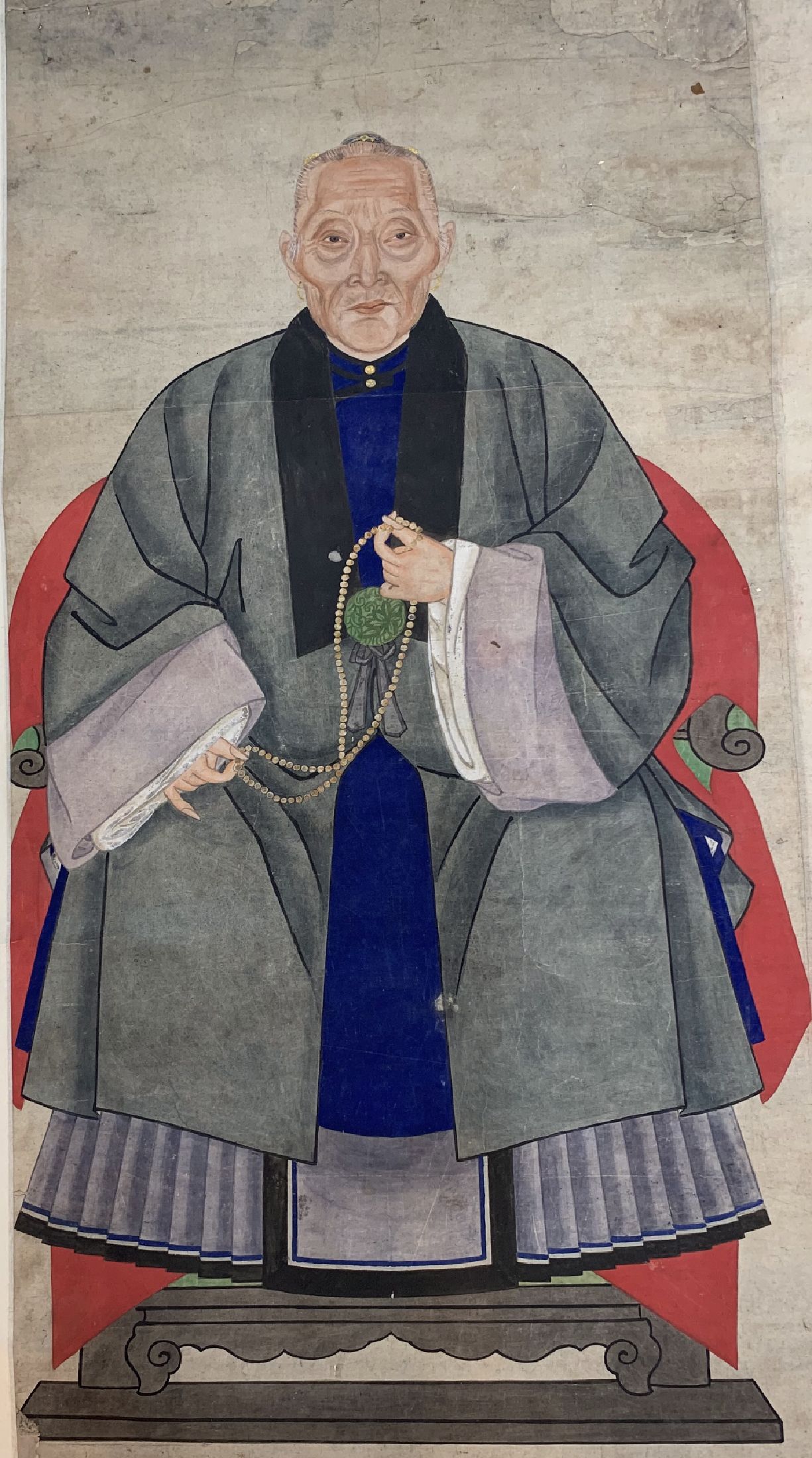 Detail b: Antiker Ahnenbild, China, 19.Jhd, Papiermalerei, ca. 155 x 107 cm, EHZ: 2(auf Passepartout).