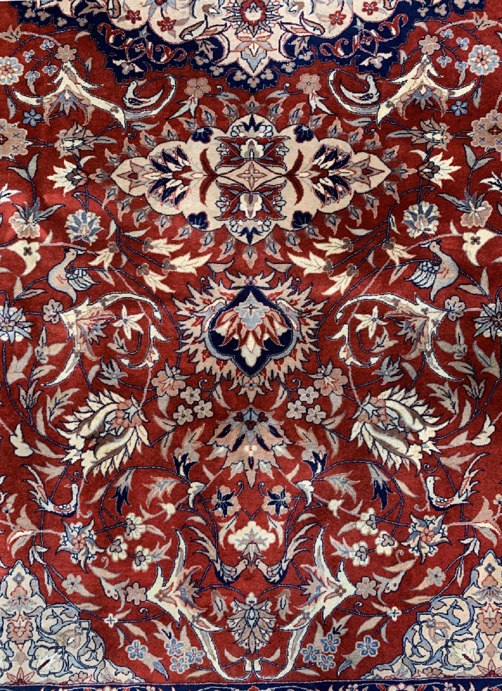 Detail d: Esfahan fein, China, ca. 50 Jahre, Korkwolle auf Baumwolle, ca. 356 x 256 cm, EHZ: 2(fleckig)