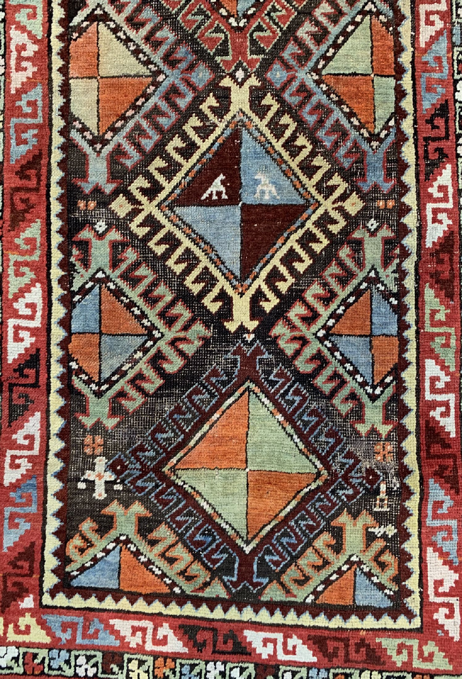 Detail b: Antiker Kazak, Persien, um 1900, Wolle auf Wolle, ca. 233 x 106 cm, EHZ: 3