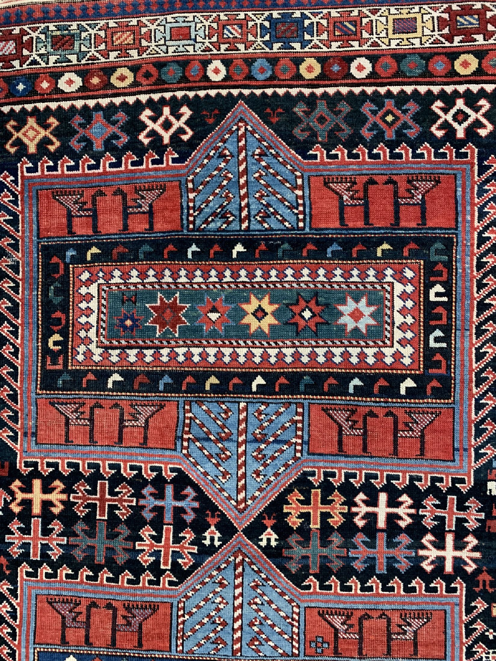 Detail b: Antiker Schirwan, Kaukasus, 19.Jhd, Wolle auf Wolle, ca. 150 x 117 cm, EHZ: 2-3