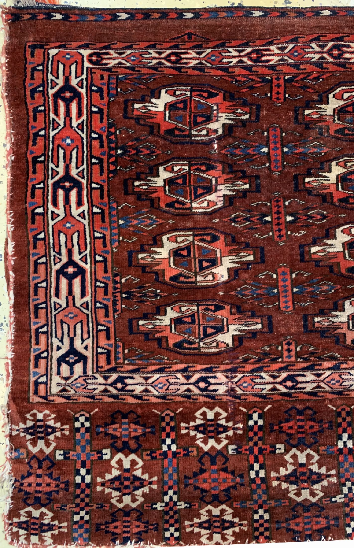 Detail c: Tekke Tschowal antik, Kaukasus, 19.Jhd, Wolle auf Wolle, ca. 130 x 75 cm, EHZ: 3(geflickt)