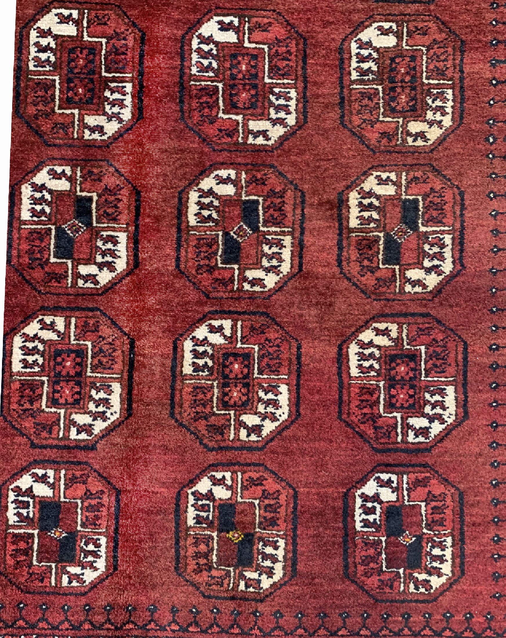 Detail b: Ersari alt, Afghanistan, um 1960, Wolle aufWolle, ca. 240 x 170 cm, EHZ: 2