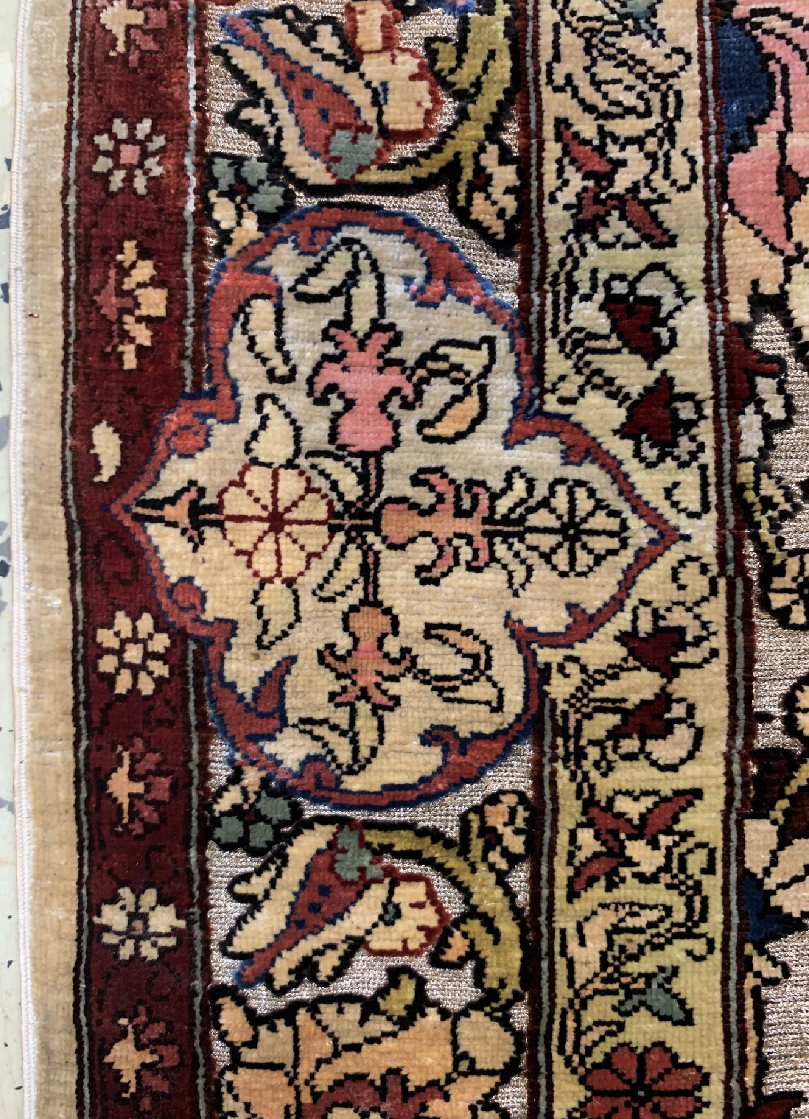 Detail d: Hereke Seide fein, Türkei, signiert(Özipek), um 1960, reine Naturseide, ca. 98 x 63 cm, ca. 1,0 Mio. Kn/qm, EHZ: 1