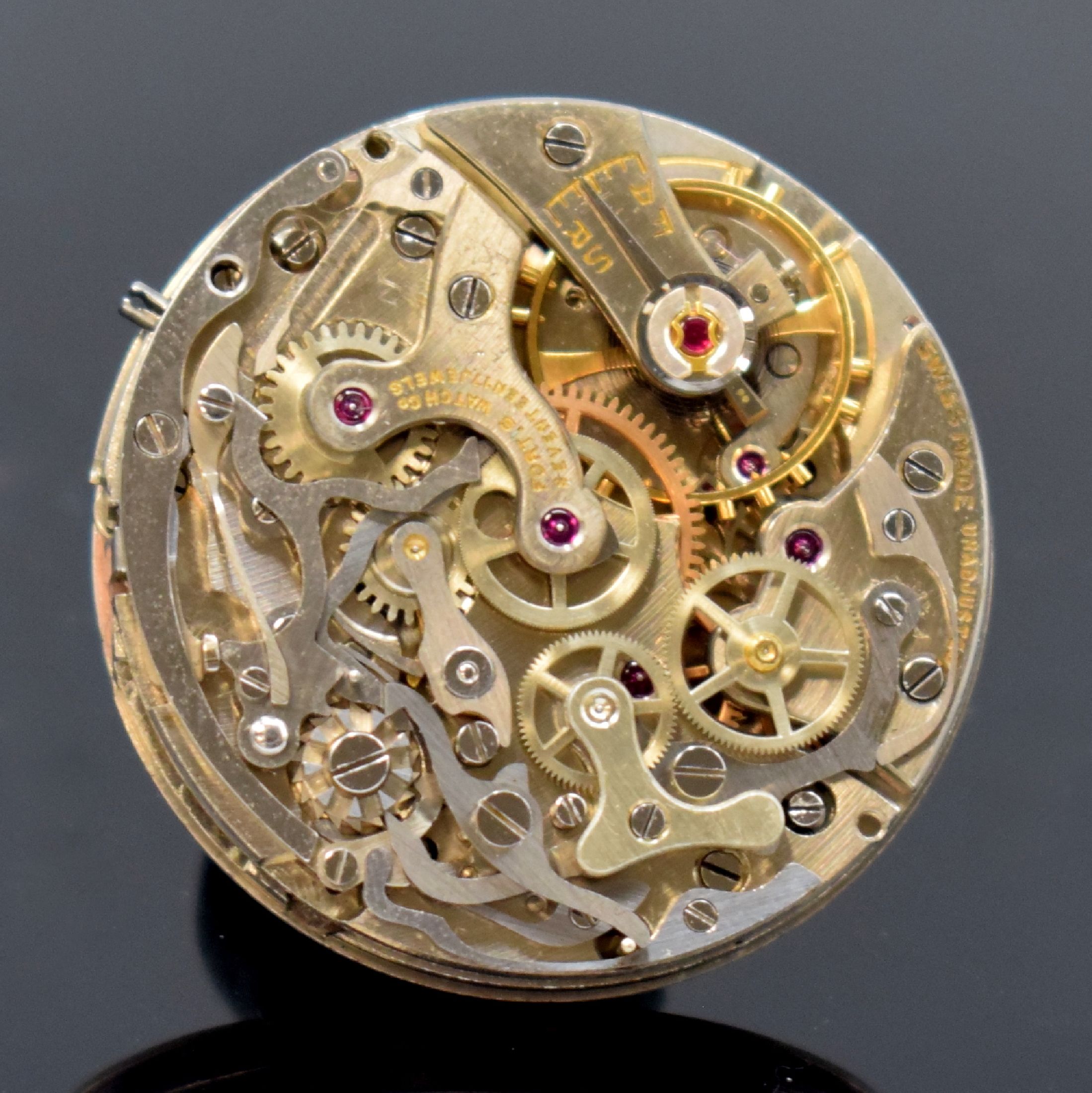 Detail h: FORTIS Valjoux 72 Schaltradchronograph in Stahl, Schweiz um 1950, Handaufzug, unpol. Stülpgeh., silb. Duoton-Zifferbl. fl., gold. Indizes u. Zeiger, ...