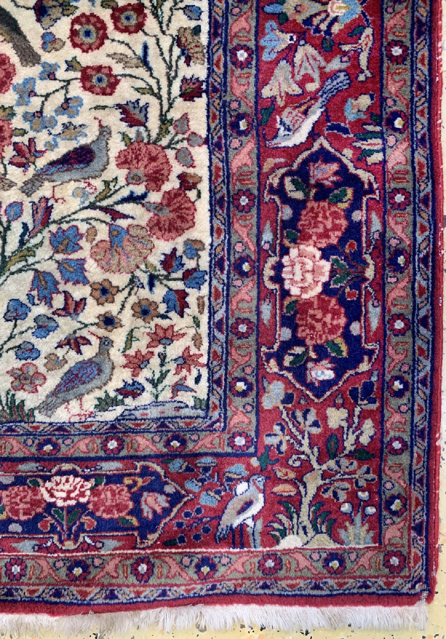 Detail a: Keschan Kork, China, ca. 40 Jahre, Korkwolle auf Baumwolle, ca. 170 x 124 cm, Mottenfraß , EHZ: 3