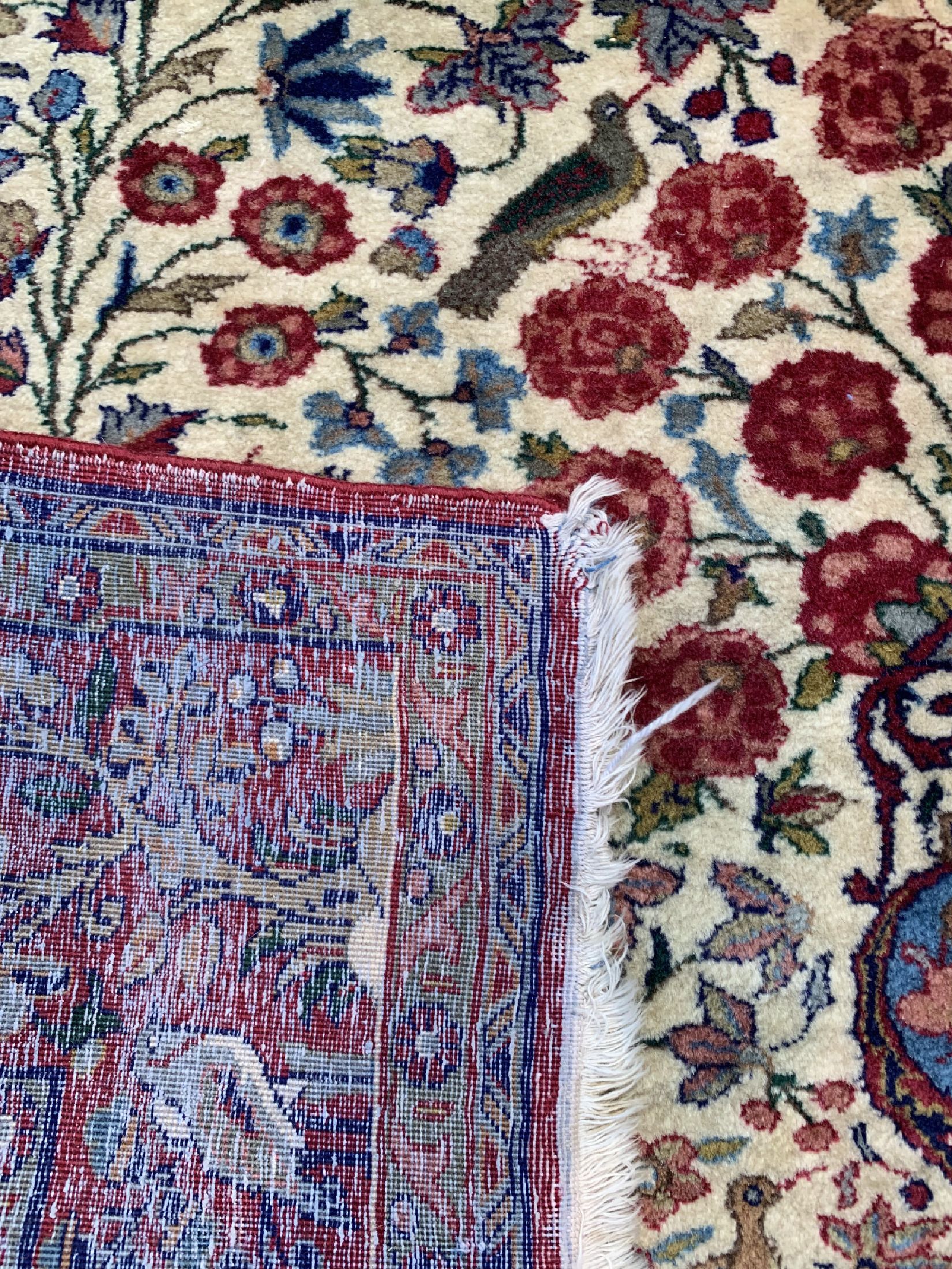 Detail d: Keschan Kork, China, ca. 40 Jahre, Korkwolle auf Baumwolle, ca. 170 x 124 cm, Mottenfraß , EHZ: 3