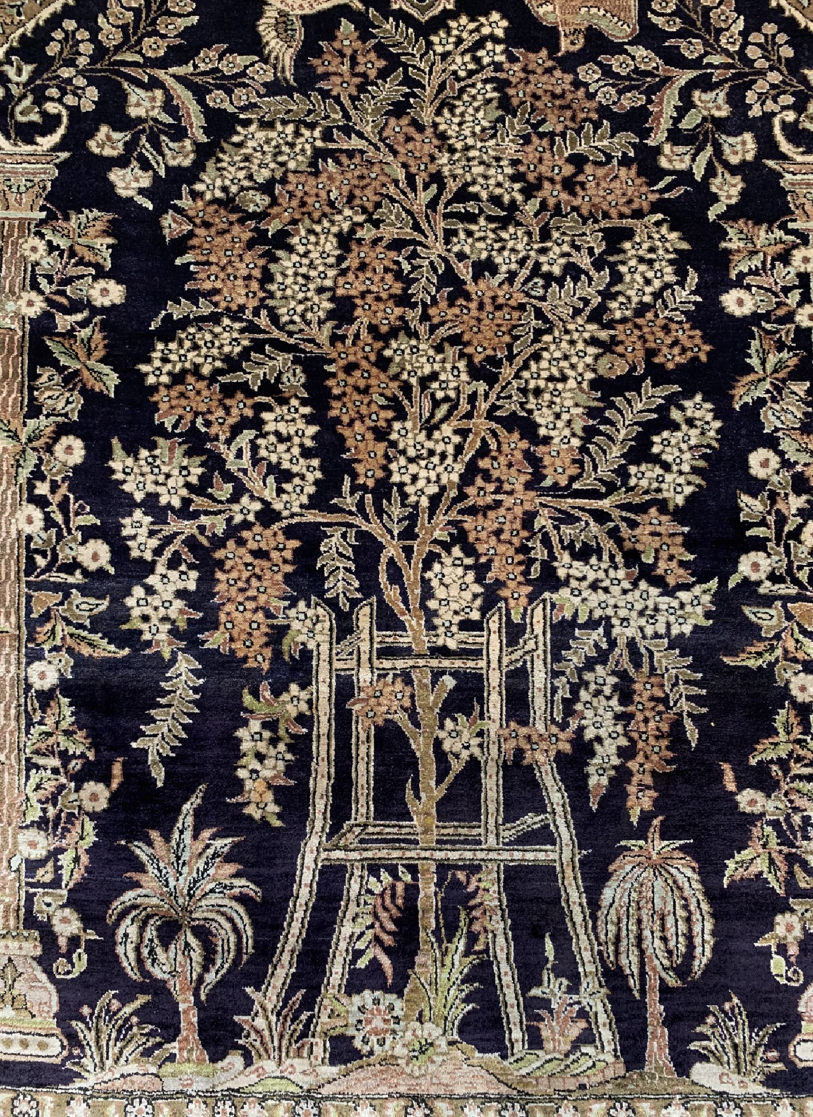 Detail b: Ghom Seide alt, Persien, um 1960, reine Naturseide, ca. 150 x 106 cm, EHZ: 1-2