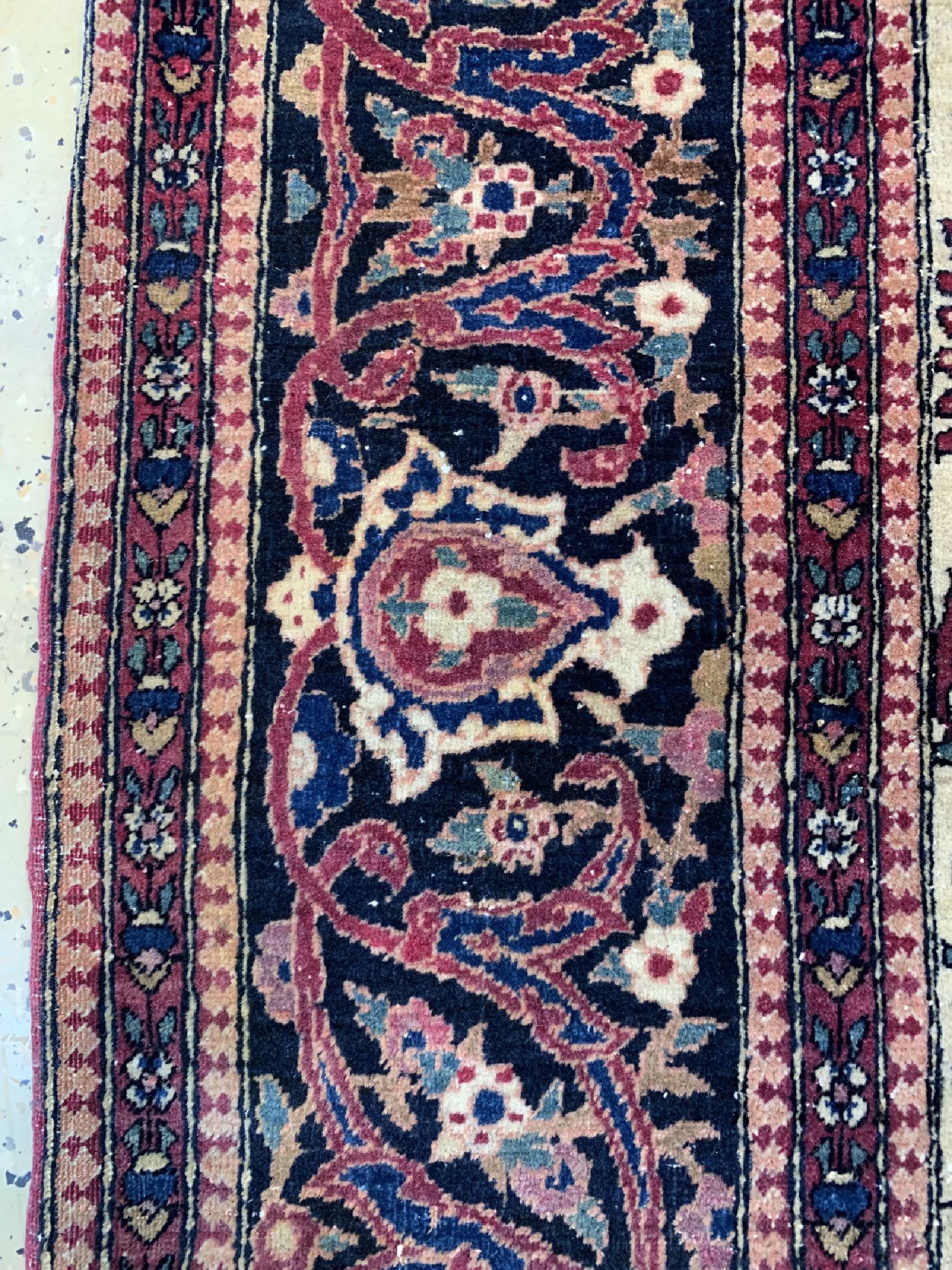 Detail c: Antiker Esfahan, Persien, 19.Jhd, Wolle aufBaumwolle, ca. 214 x 145 cm, EHZ: 2(Oxidiert).
