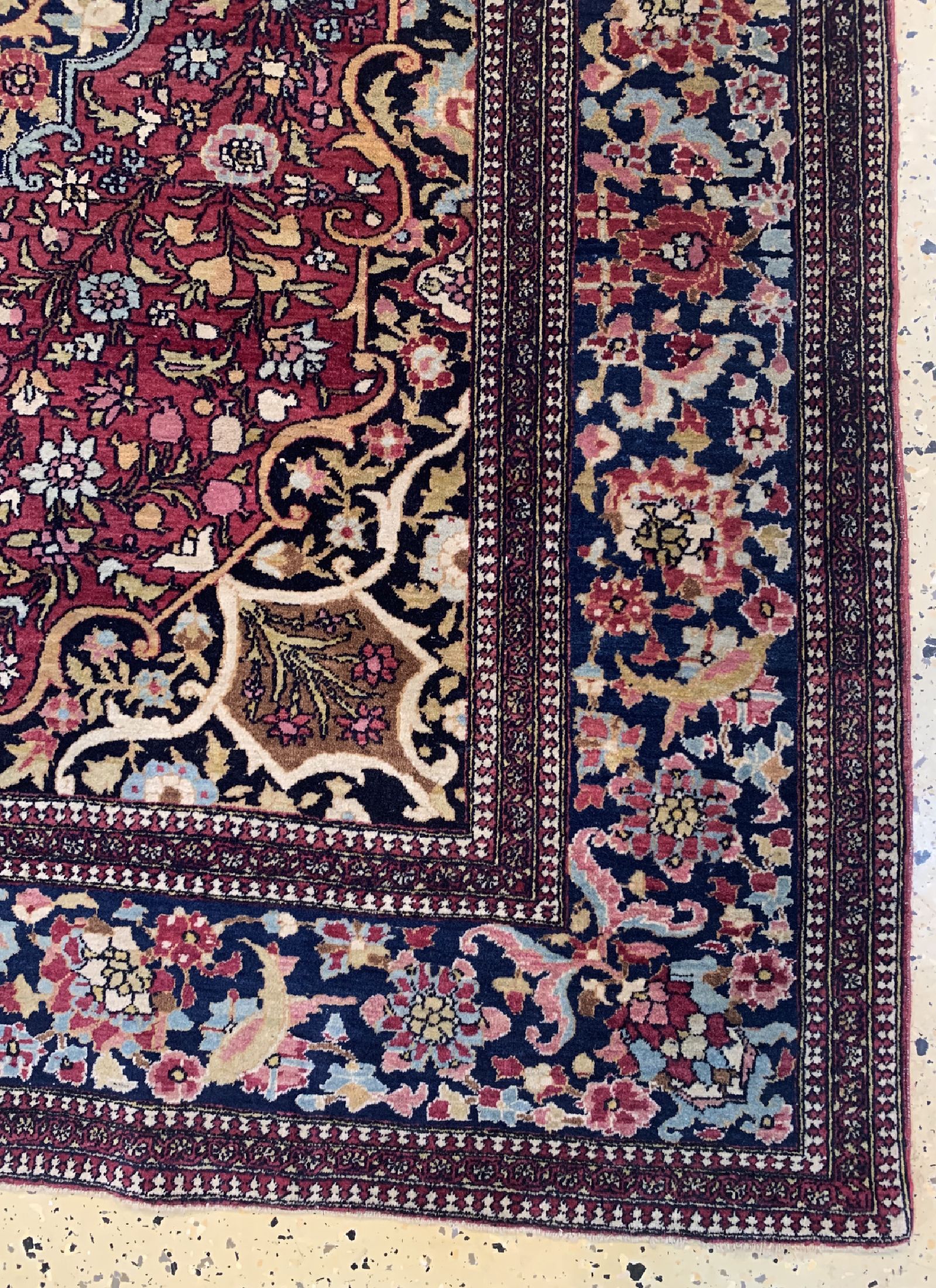 Detail a: Esfahan"Ahmad"antik, Persien, um 1900, Wolle auf Baumwolle, ca. 213 x 140 cm, EHZ: 2(restauriert)