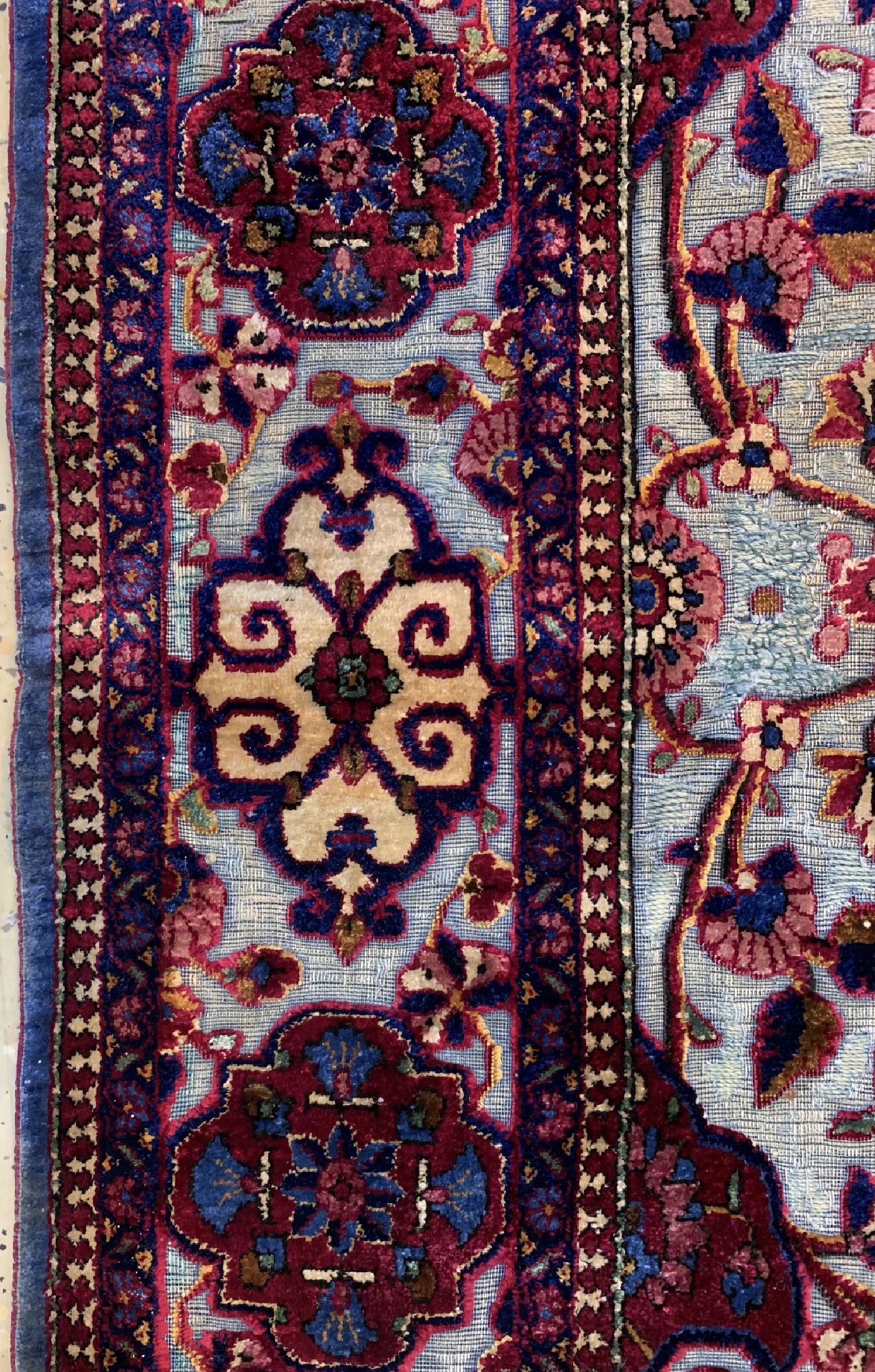 Detail d: Keschan Seide"Souf", antik, Persien, um 1900, reine Naturseide, ca. 200 x 138 cm, EHZ:2, (Souf stellenweise restauriert).