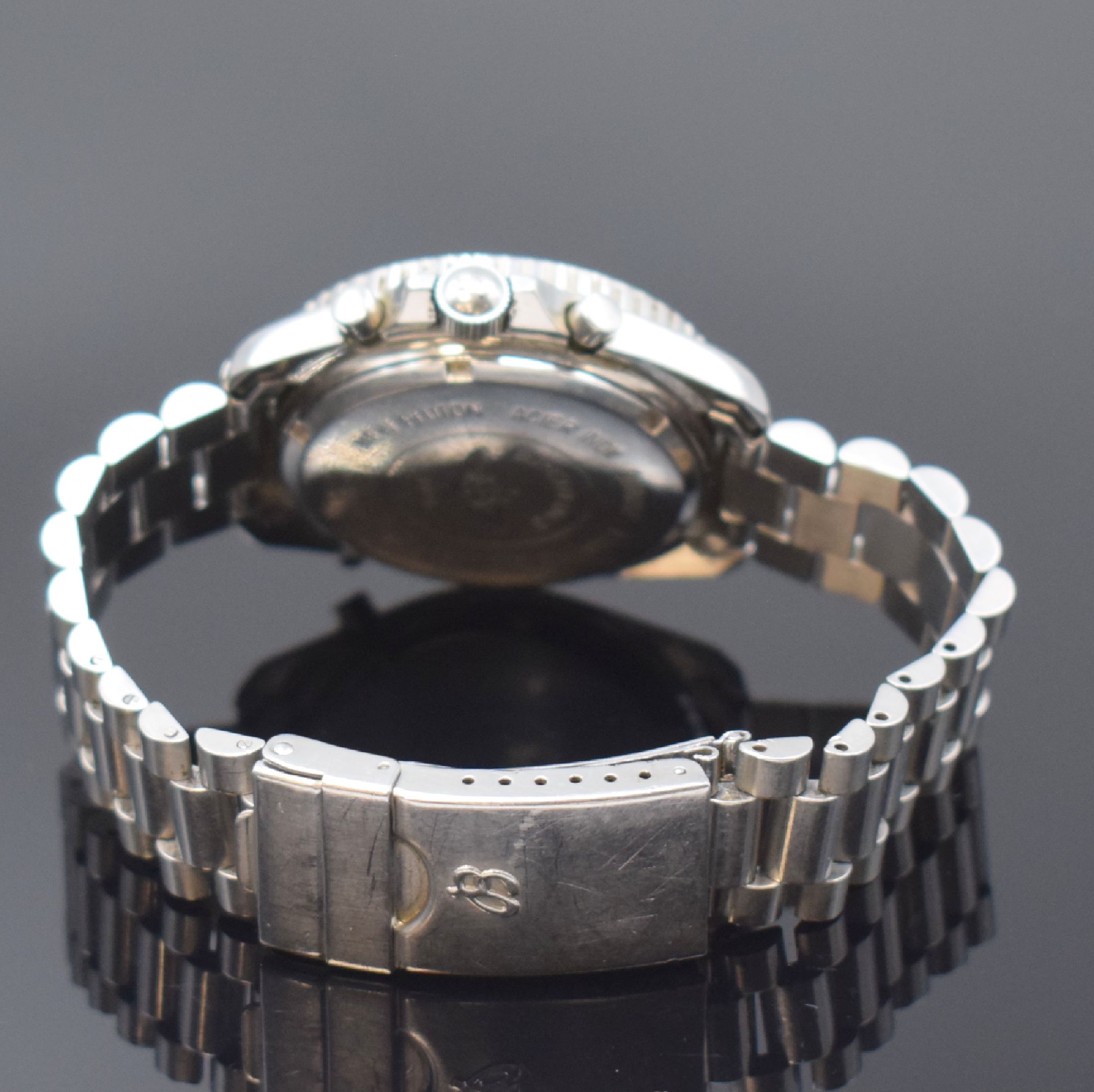 Detail b: BREITLING New Pluton Herrenarmbanduhr in Stahl Referenz A51037, Schweiz um 1995, quarz, Boden u. Krone geschr., eins. drehb. Lünette, blaues ...