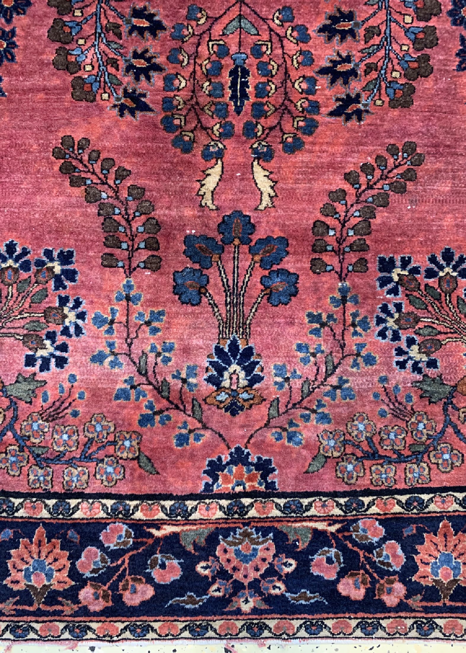 Detail b: Antiker Sarogh Mohajeran, Persien, um 1900,Wolle auf Baumwolle, ca. 196 x 133 cm, EHZ: 3(Morsch)