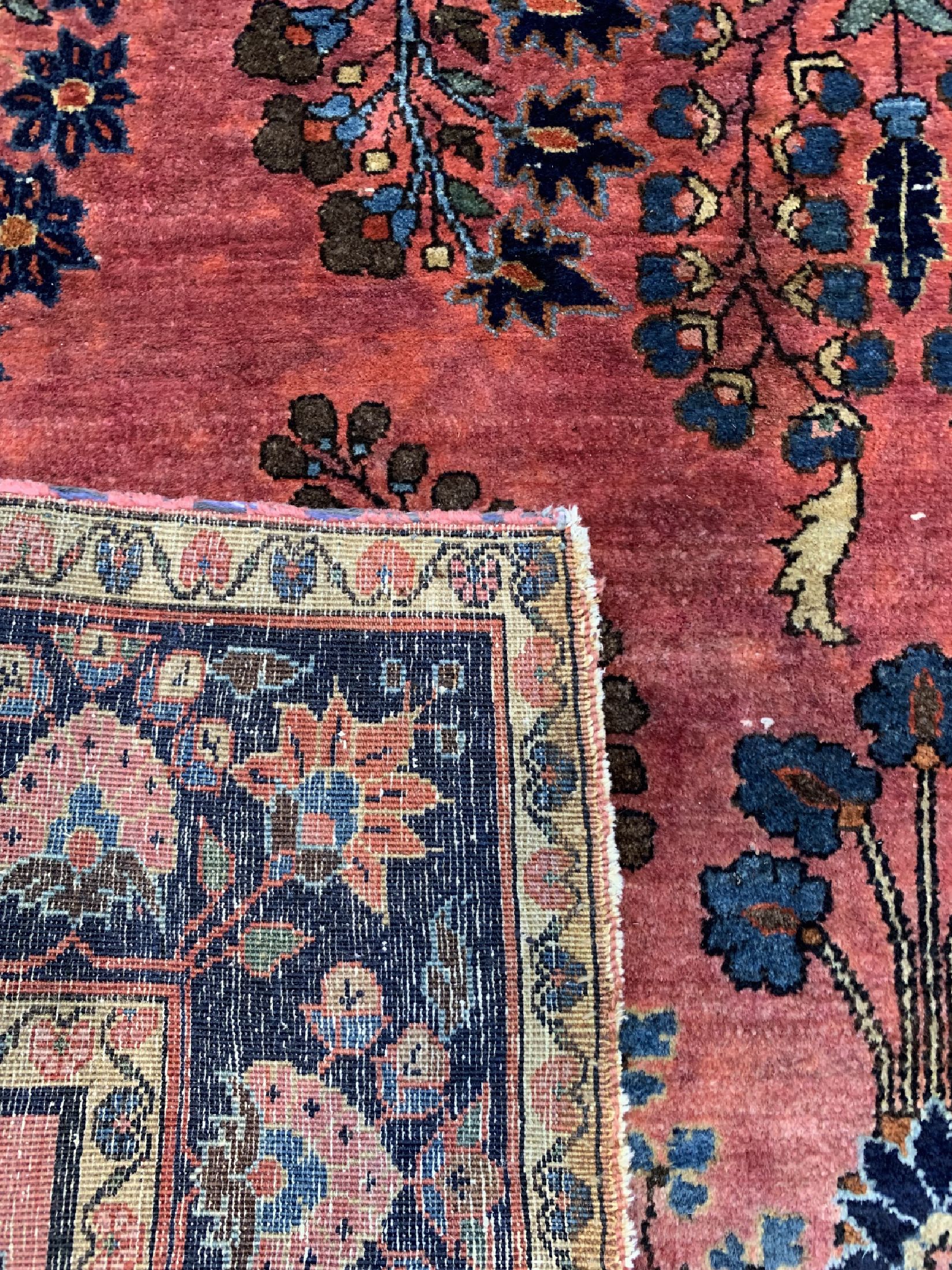 Detail d: Antiker Sarogh Mohajeran, Persien, um 1900,Wolle auf Baumwolle, ca. 196 x 133 cm, EHZ: 3(Morsch)