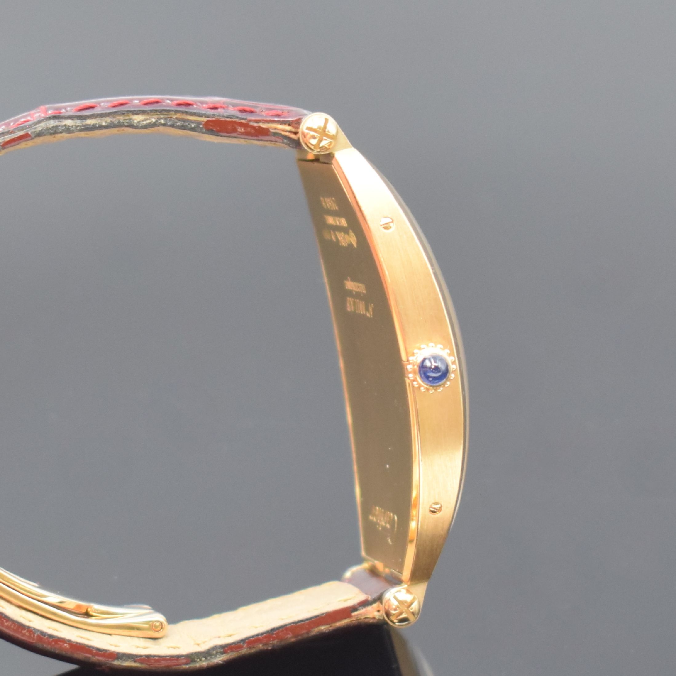 Detail c: CARTIER Paris Collection Prive - Tonneau Armbanduhr in RoseG 750/000 Referenz 2458 B, Schweiz um 2005, Handaufzug, gewölbtes 2- teil. Gehäuse ...