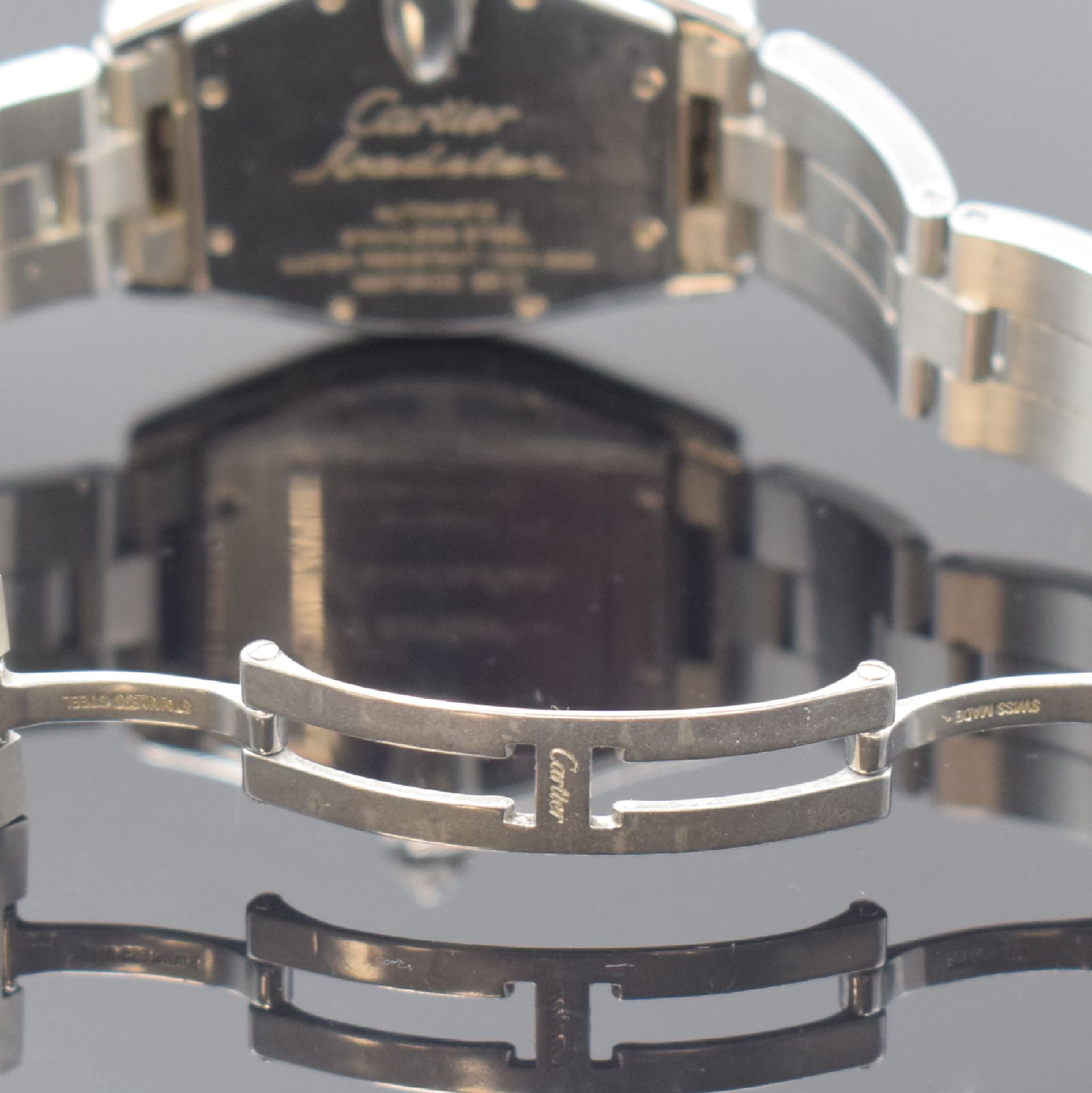 Detail b: CARTIER Roadster Herrenarmbanduhr Referenz 2510, Schweiz um 2005, Automatik, Edelstahlgeh. inkl. orig. Gliederband m. dopp. Faltschl., Boden 8-fach ...