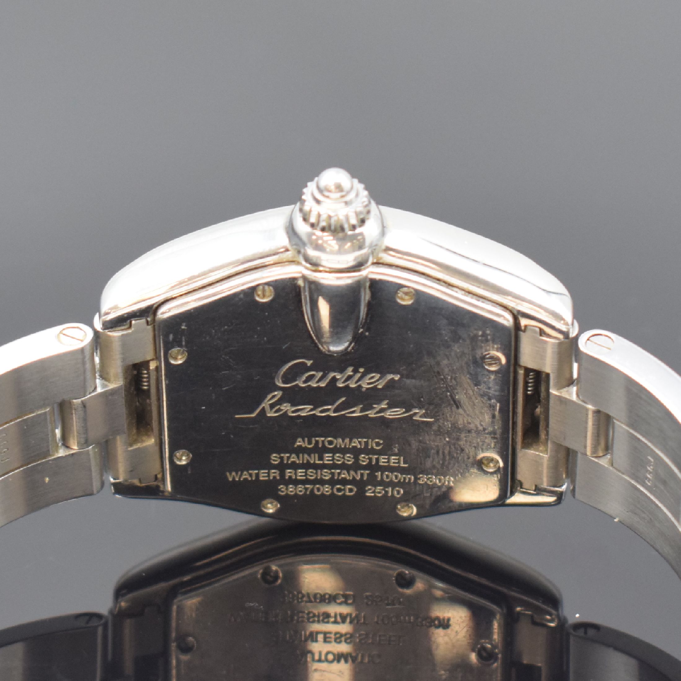 Detail d: CARTIER Roadster Herrenarmbanduhr Referenz 2510, Schweiz um 2005, Automatik, Edelstahlgeh. inkl. orig. Gliederband m. dopp. Faltschl., Boden 8-fach ...