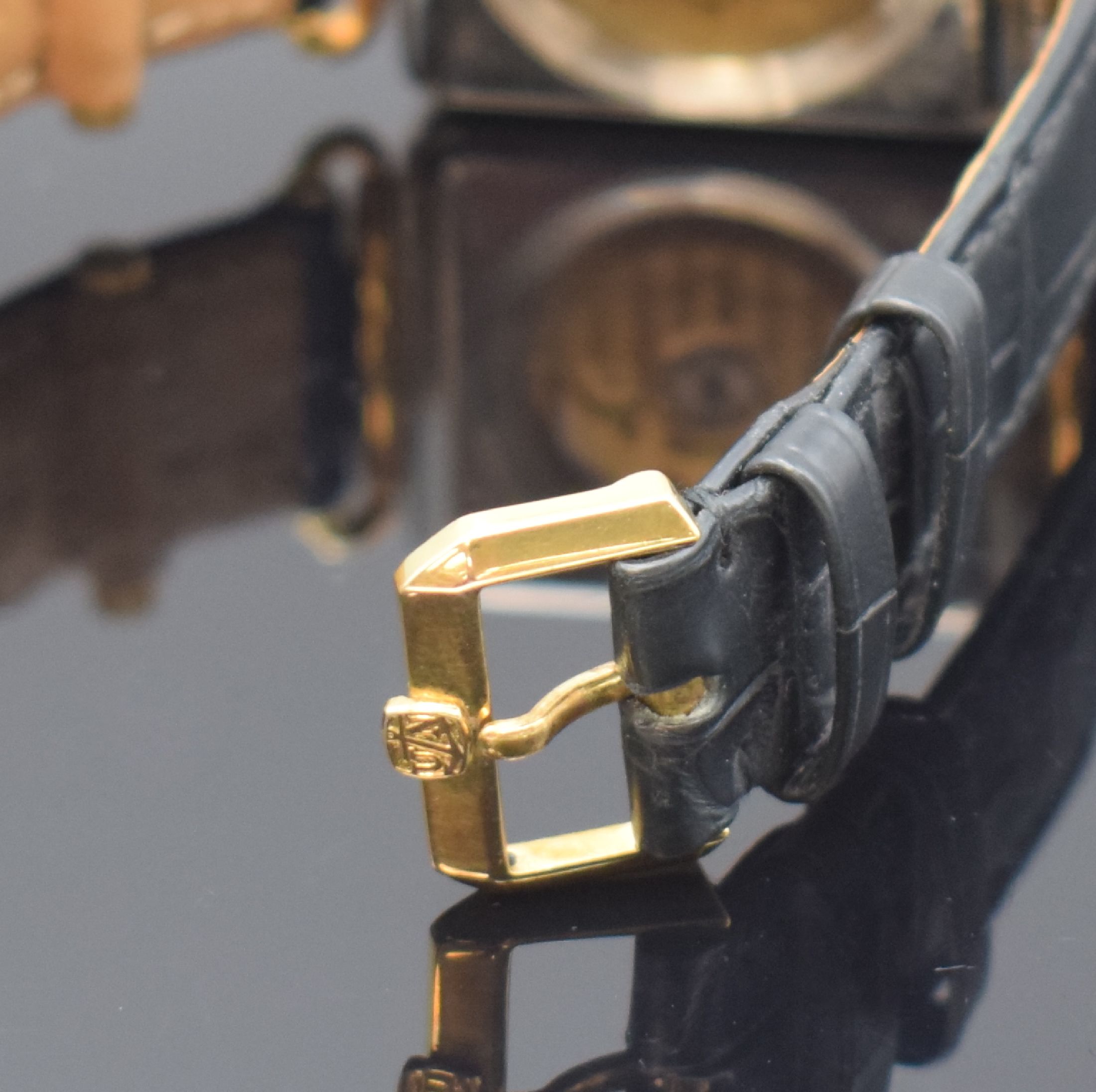 Detail b: ULYSSE NARDIN Herrenarmbanduhr Michelangelo mit Vollkalenderanzeige und Mondphase Referenz 164-44, Schweiz um 1995, Automatik, Edelstahl/Gold ...