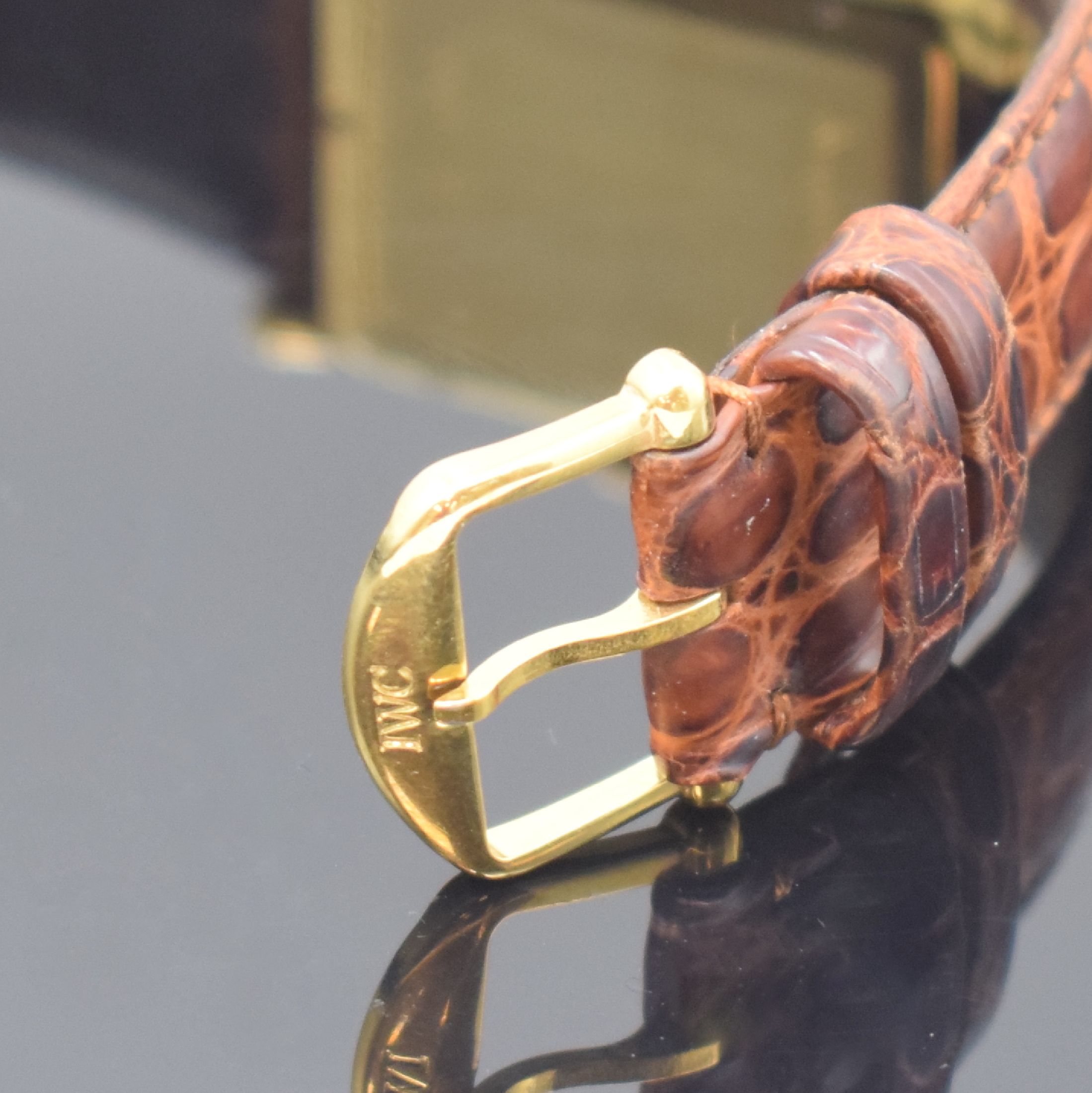 Detail b: IWC feine astronomische Herrenarmbanduhr mit ewigem Kalender Modell Novecento in GG 750/000 Referenz 3545, Schweiz um 1995, Automatik, orig. ...
